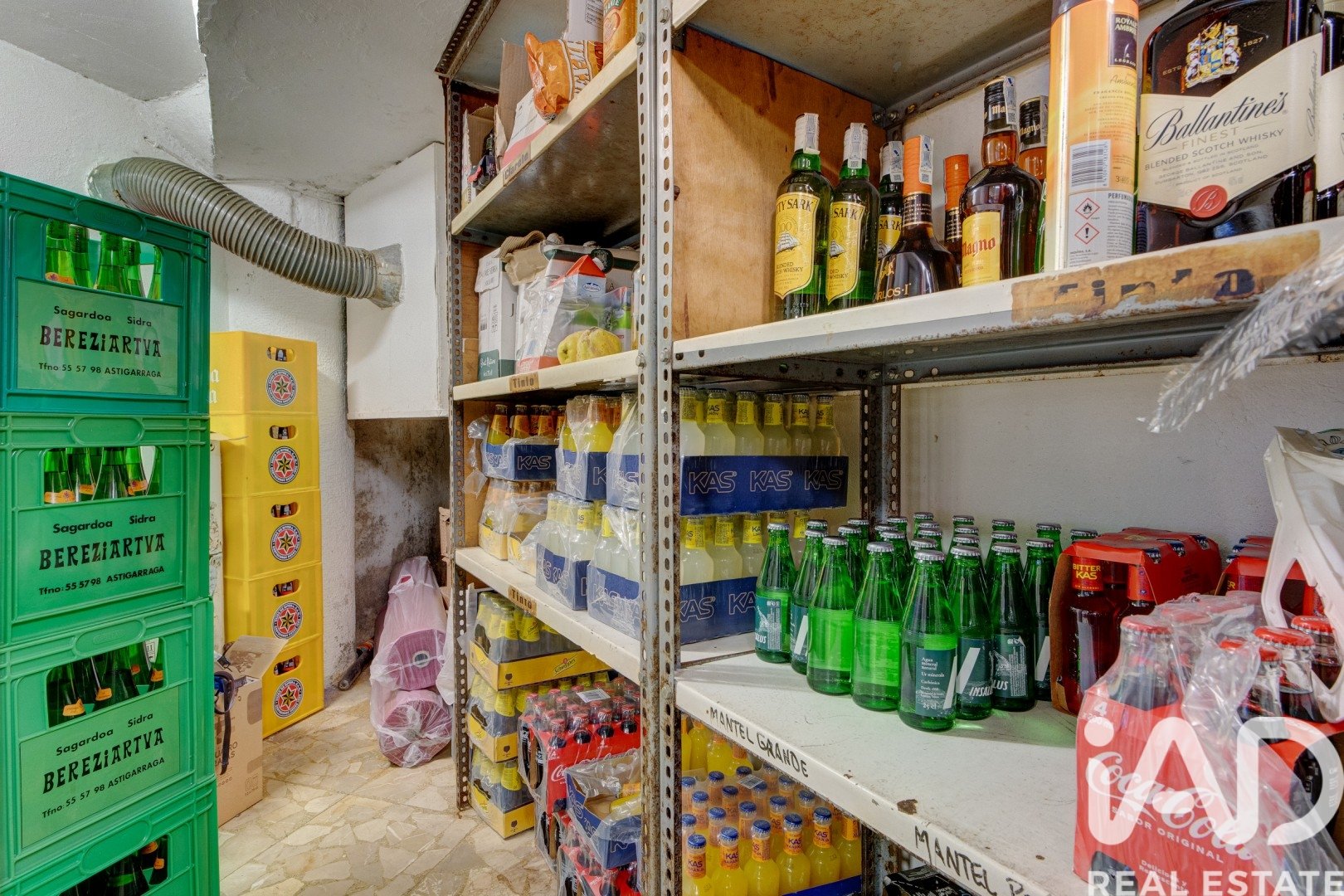 Commercial property à Eibar, Gipuzkoa, Espagne 1 chambre, 120 m2 No. 187807