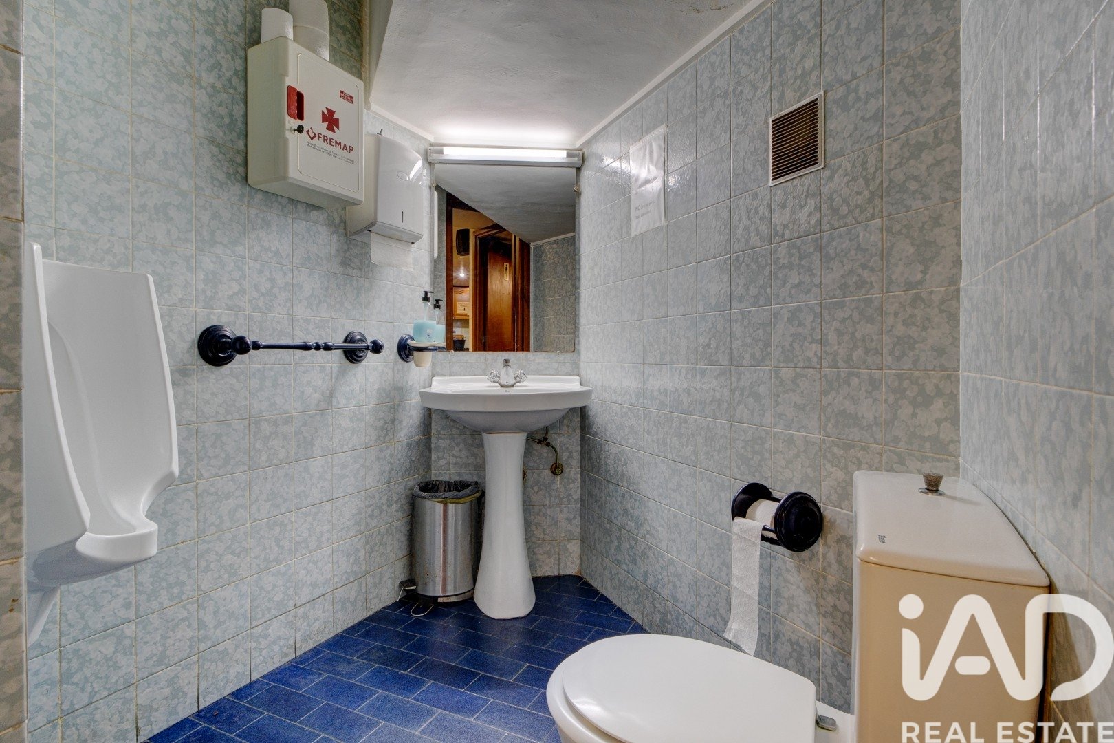 Commercial property à Eibar, Gipuzkoa, Espagne 1 chambre, 120 m2 No. 187807