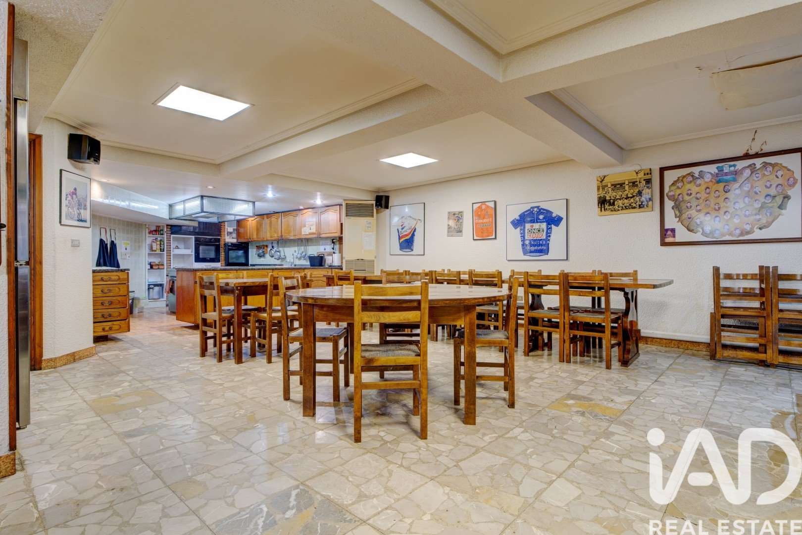 Commercial property à Eibar, Gipuzkoa, Espagne 1 chambre, 120 m2 No. 187807
