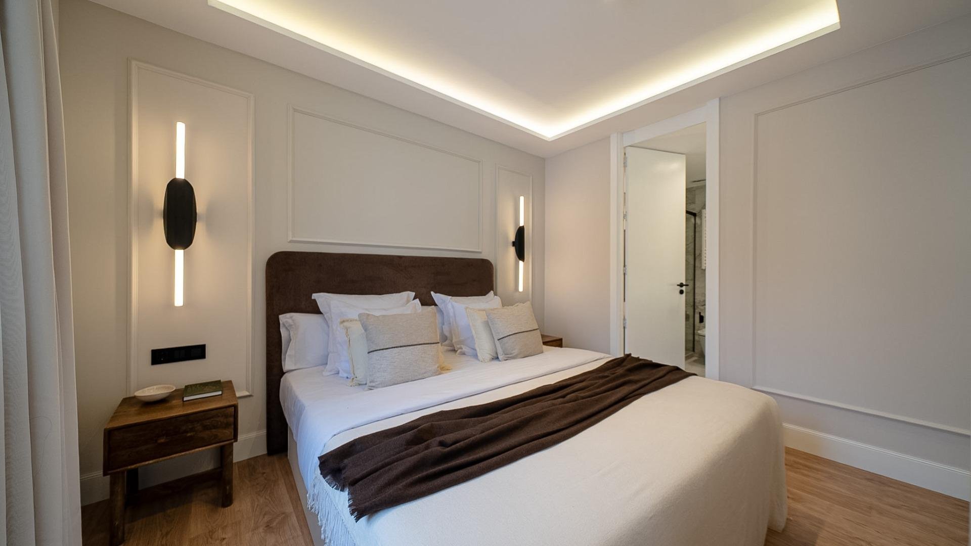 Apartment in Madrid, Spain 3 bedrooms, 120 sq.m. No. 165923