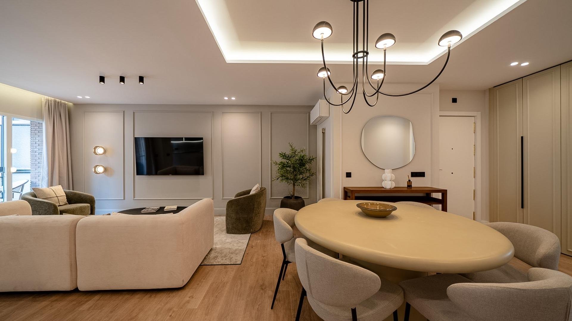 Apartment in Madrid, Spain 3 bedrooms, 120 sq.m. No. 165923