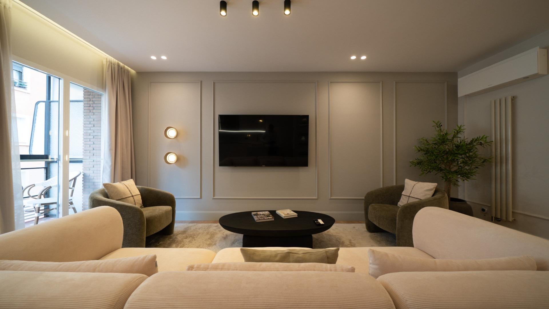 Apartment in Madrid, Spain 3 bedrooms, 120 sq.m. No. 165923