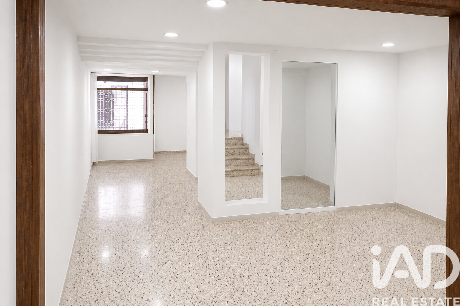 Liikekiinteistö Alcoy, Alicante, Espanja 167 m2 No. 187918