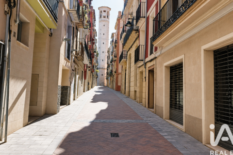 Commercial property in Alcoy, Alicante, Spain 167 sq.m. No. 187918