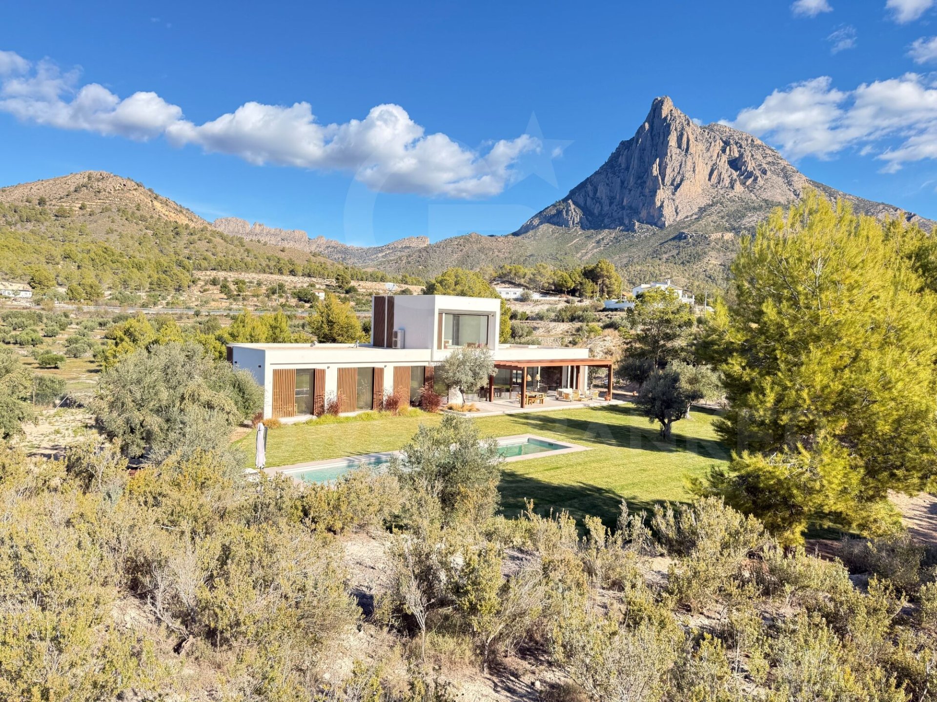 Villa i Finestrat, Alicante, Spanien 4 sovrum, 229 kvm. Nr. 157281