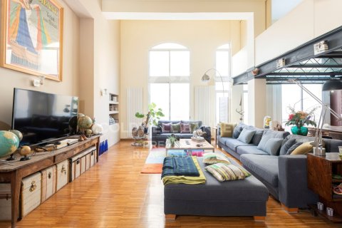 Apartment à Barcelona, Espagne 2 chambres, 265 m2 No. 157280
