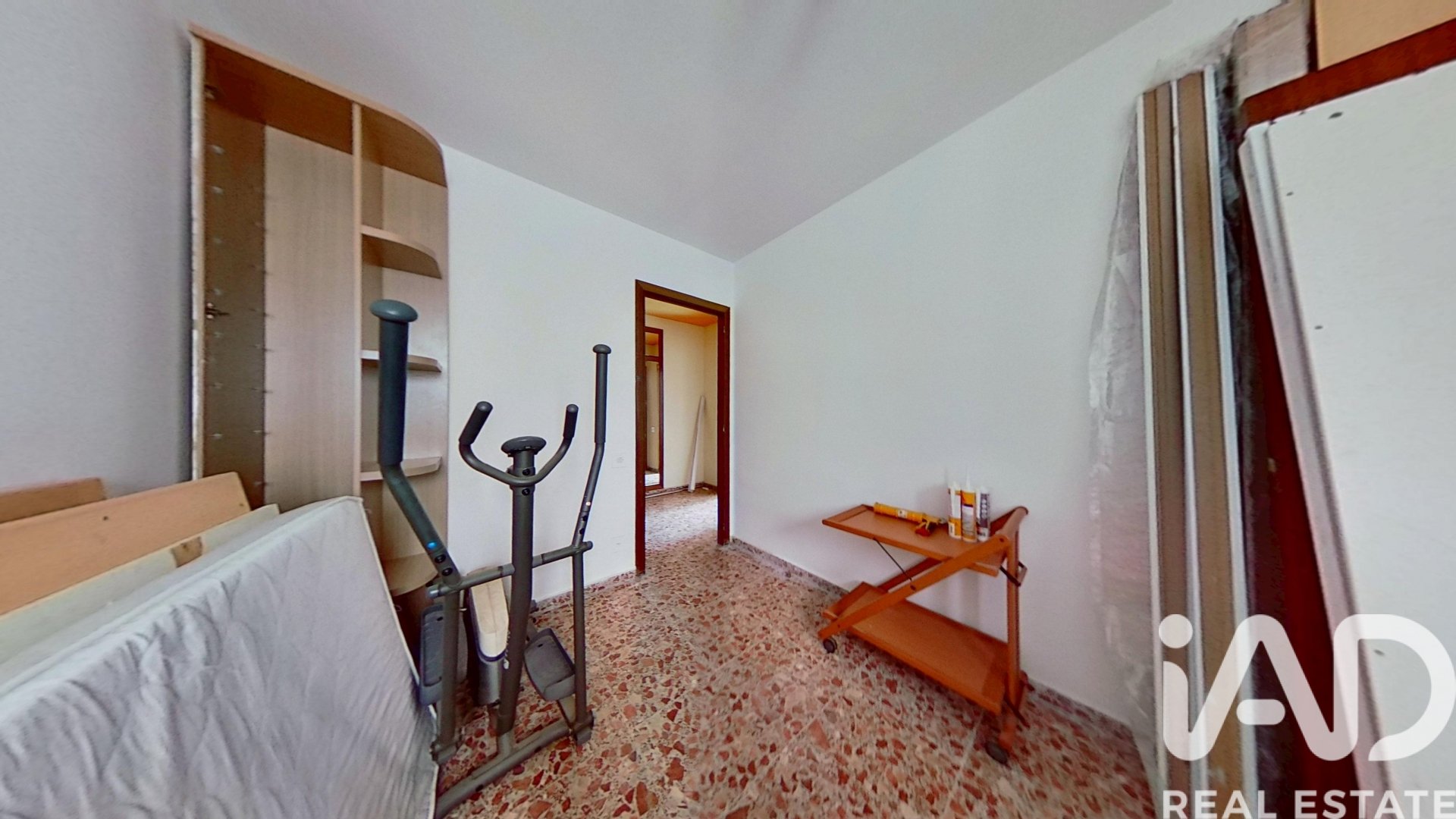Apartment in Ulldecona, Tarragona, Spain 5 bedrooms, 210 sq.m. No. 184625