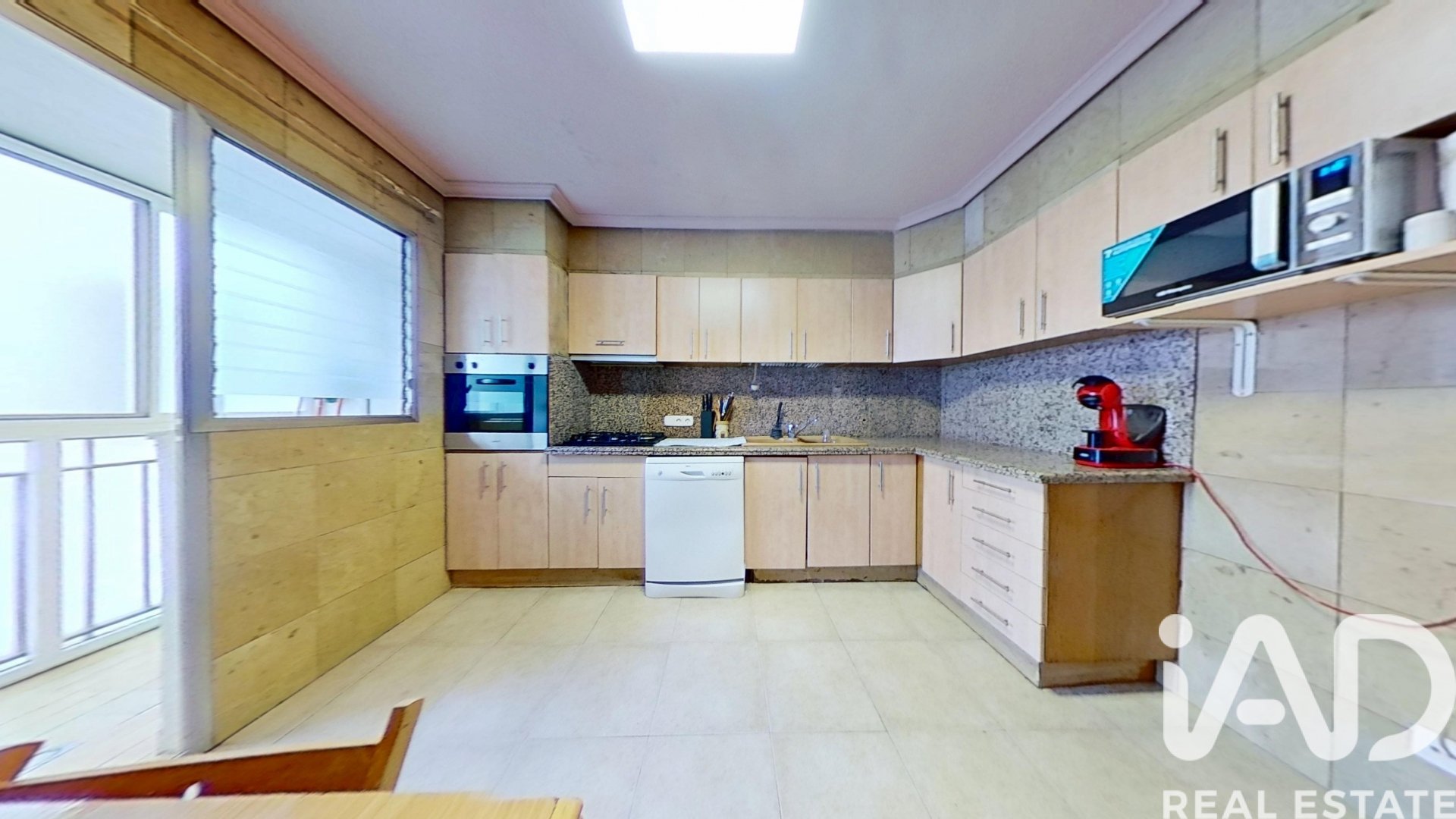 Apartment in Ulldecona, Tarragona, Spain 5 bedrooms, 210 sq.m. No. 184625