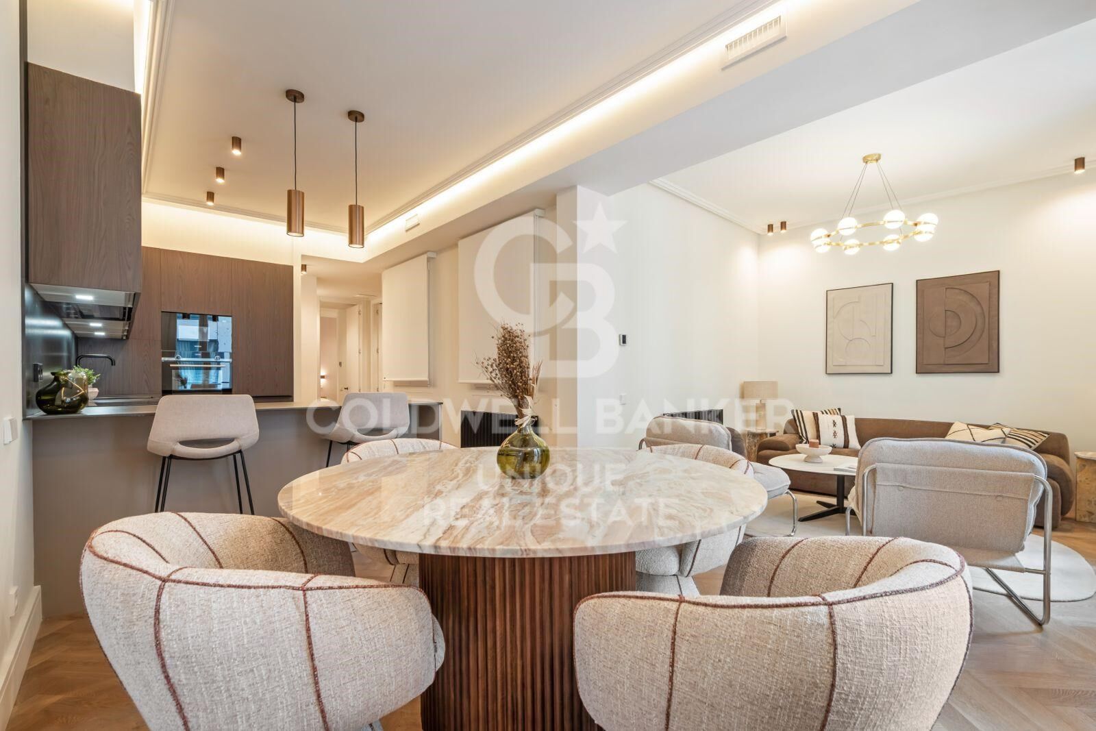 Apartment à Madrid, Espagne 2 chambres, 94 m2 No. 178549