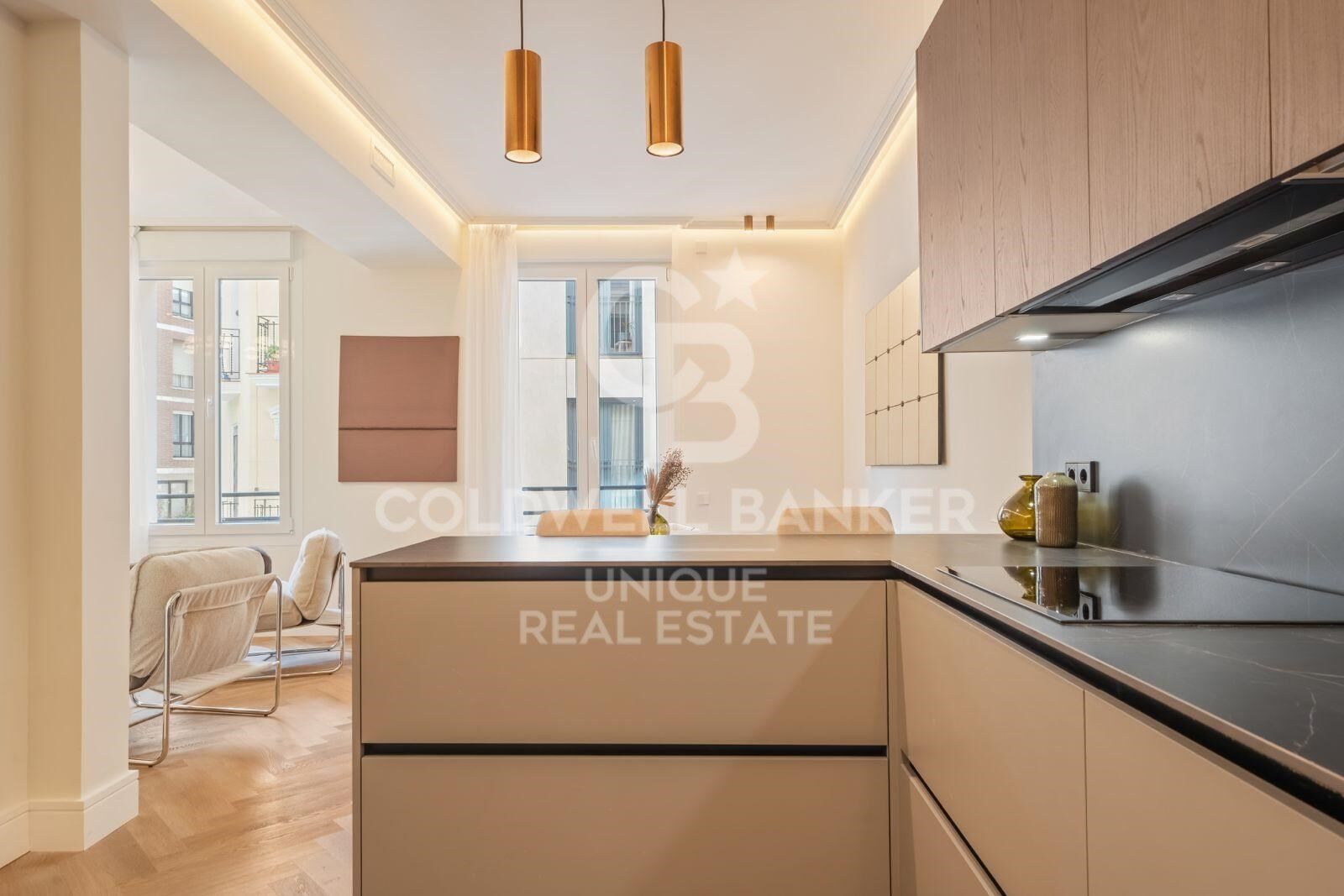 Apartment à Madrid, Espagne 2 chambres, 94 m2 No. 178549