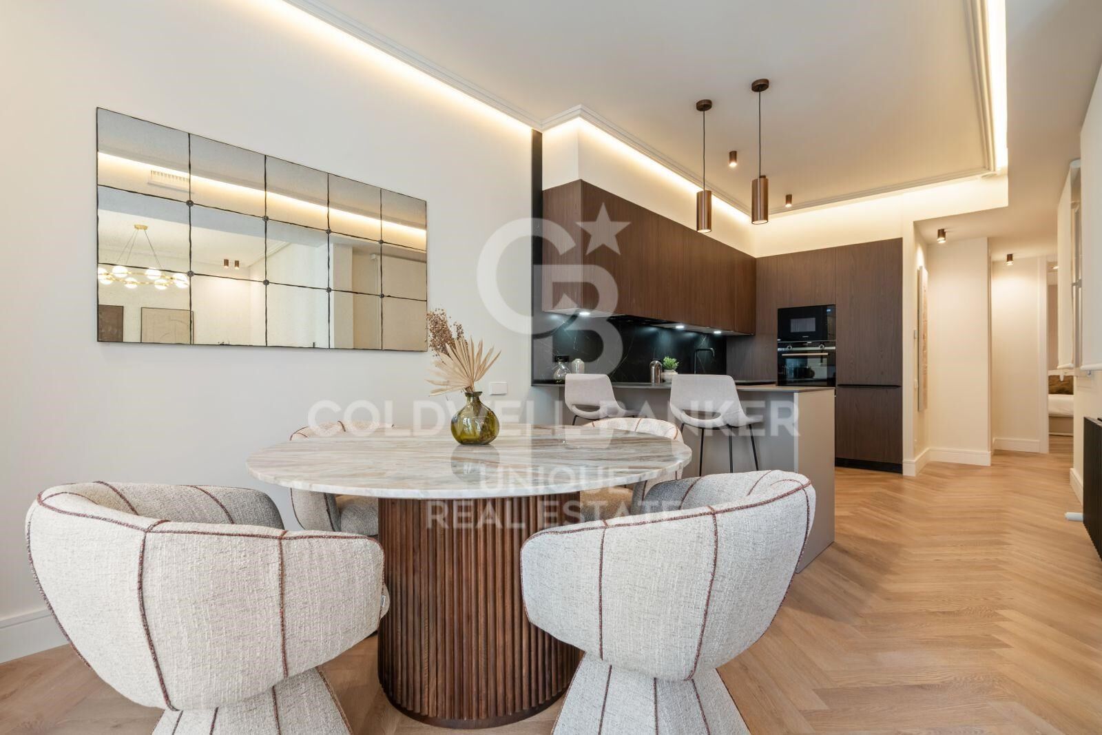 Apartment à Madrid, Espagne 2 chambres, 94 m2 No. 178549