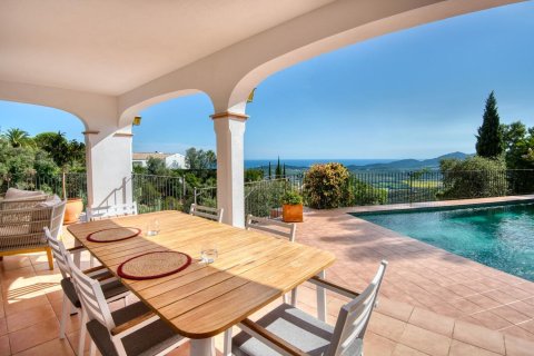Casa a Platja D'aro, Girona, Spagna 5 camere da letto, 361 mq. N° 168487