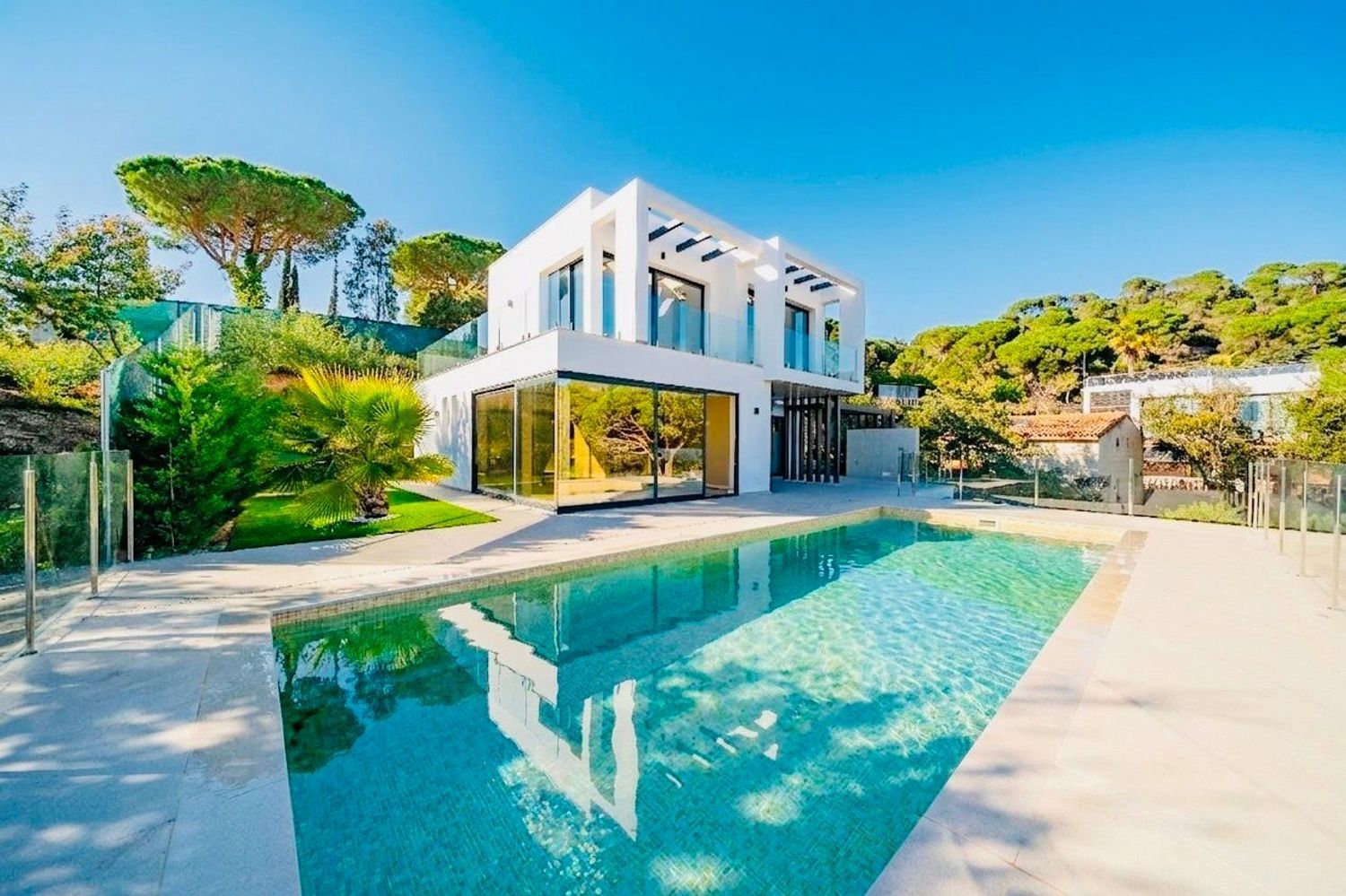 House in Lloret de Mar, Girona, Spanien 3 Schlafzimmer, 330 m2 Nr. 168485