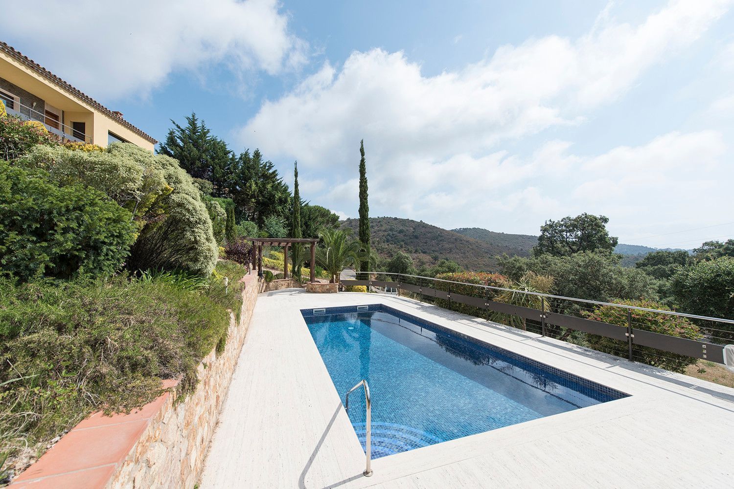 Hus i Platja D'aro, Girona, Spanien 3 sovrum, 283 kvm. Nr. 168489
