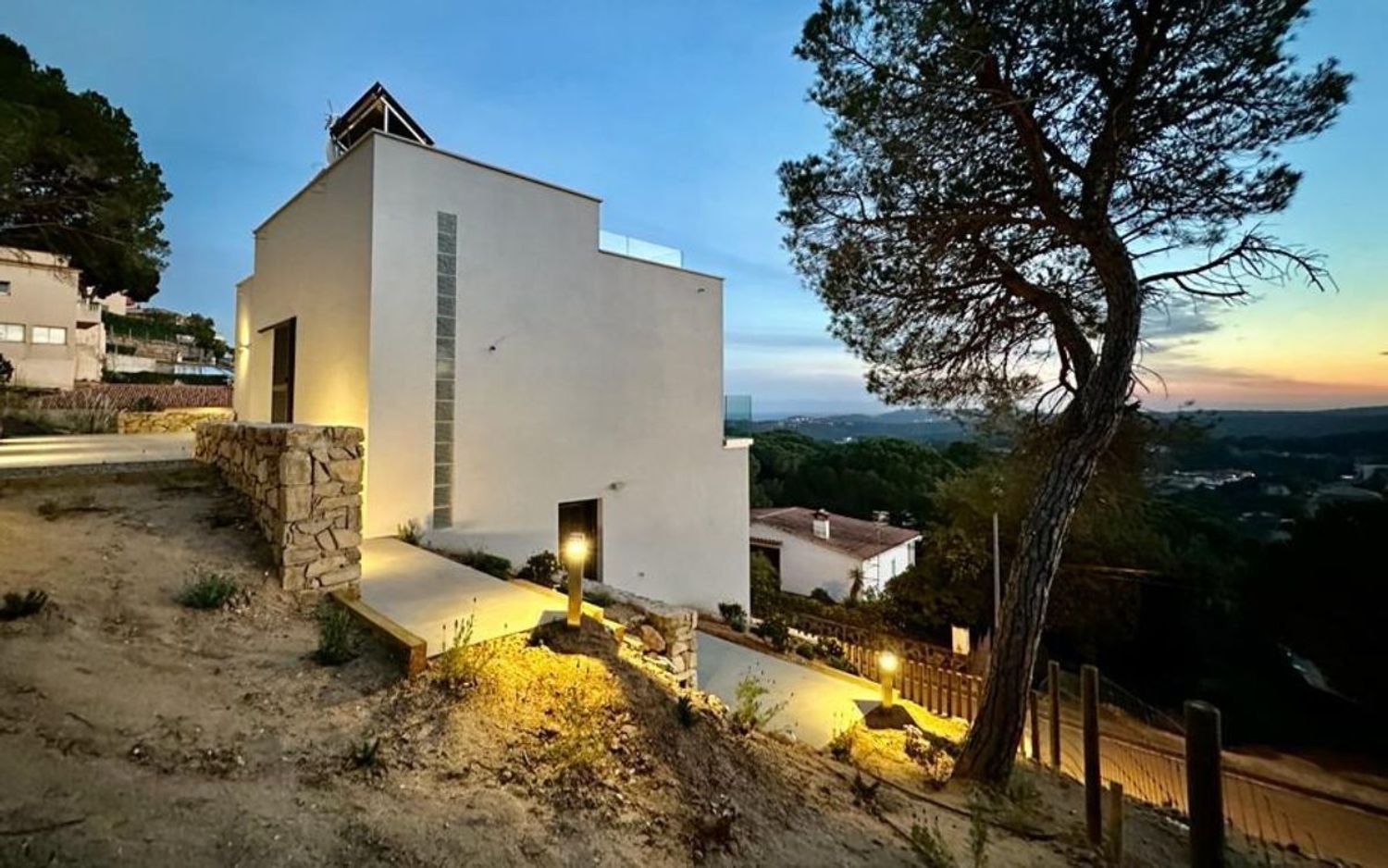 Talo Lloret de Mar, Girona, Espanja 4 makuuhuonetta, 387 m2 No. 168486