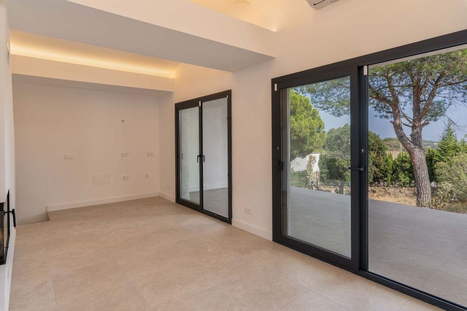 Hus i Platja D'aro, Girona, Spanien 5 sovrum, 230 kvm. Nr. 168490