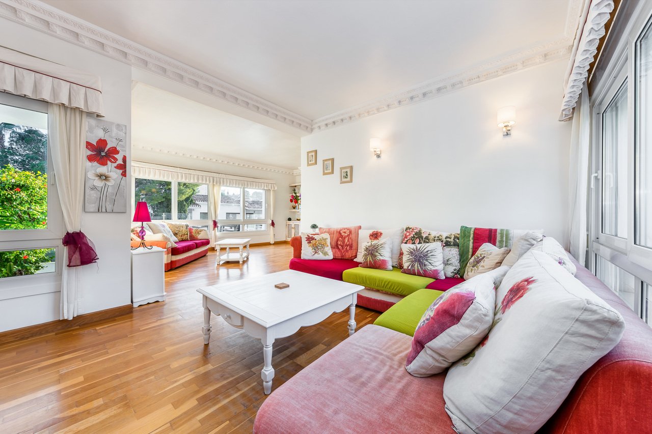 Villa in Dehesa De Campoamor, Alicante, Spain 7 bedrooms, 512 sq.m. No. 155589