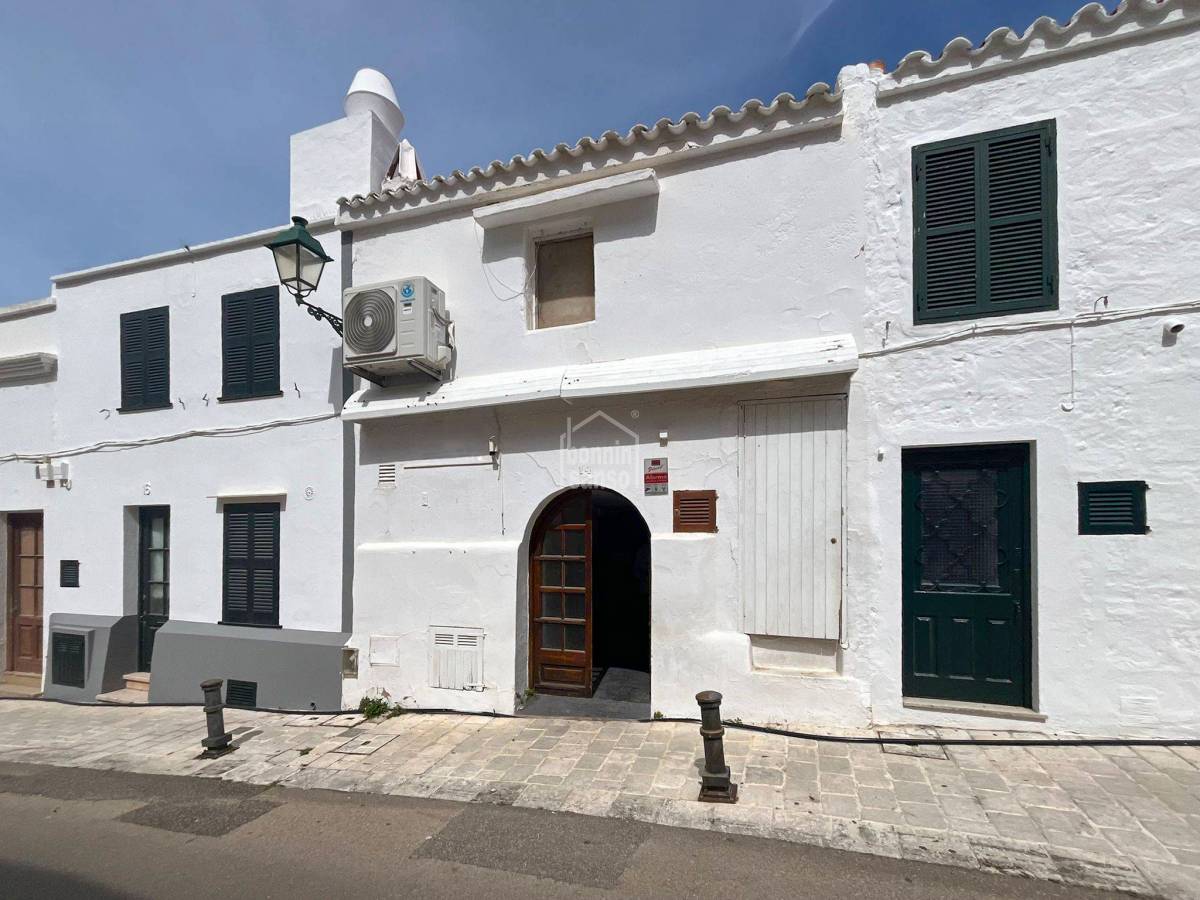 Cafetería / restaurante en Ciutadella De Menorca, Menorca, España 85 m2 No. 166516