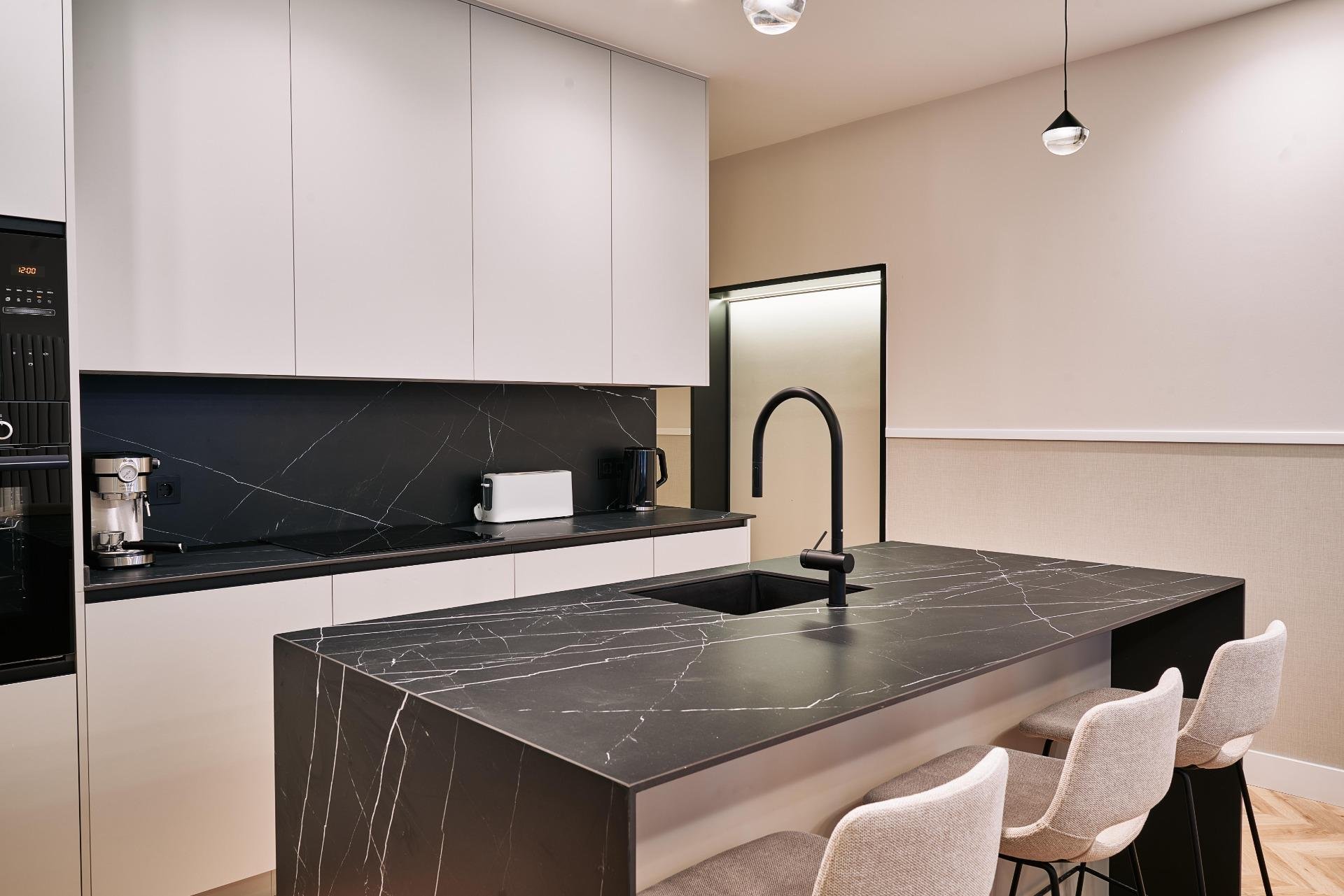 Apartamento en Madrid, España 3 dormitorios, 213 m2 No. 165497
