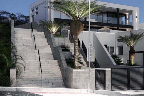 Villa in San Eugenio, Tenerife, Spain 4 bedrooms, 430 sq.m. No. 64141