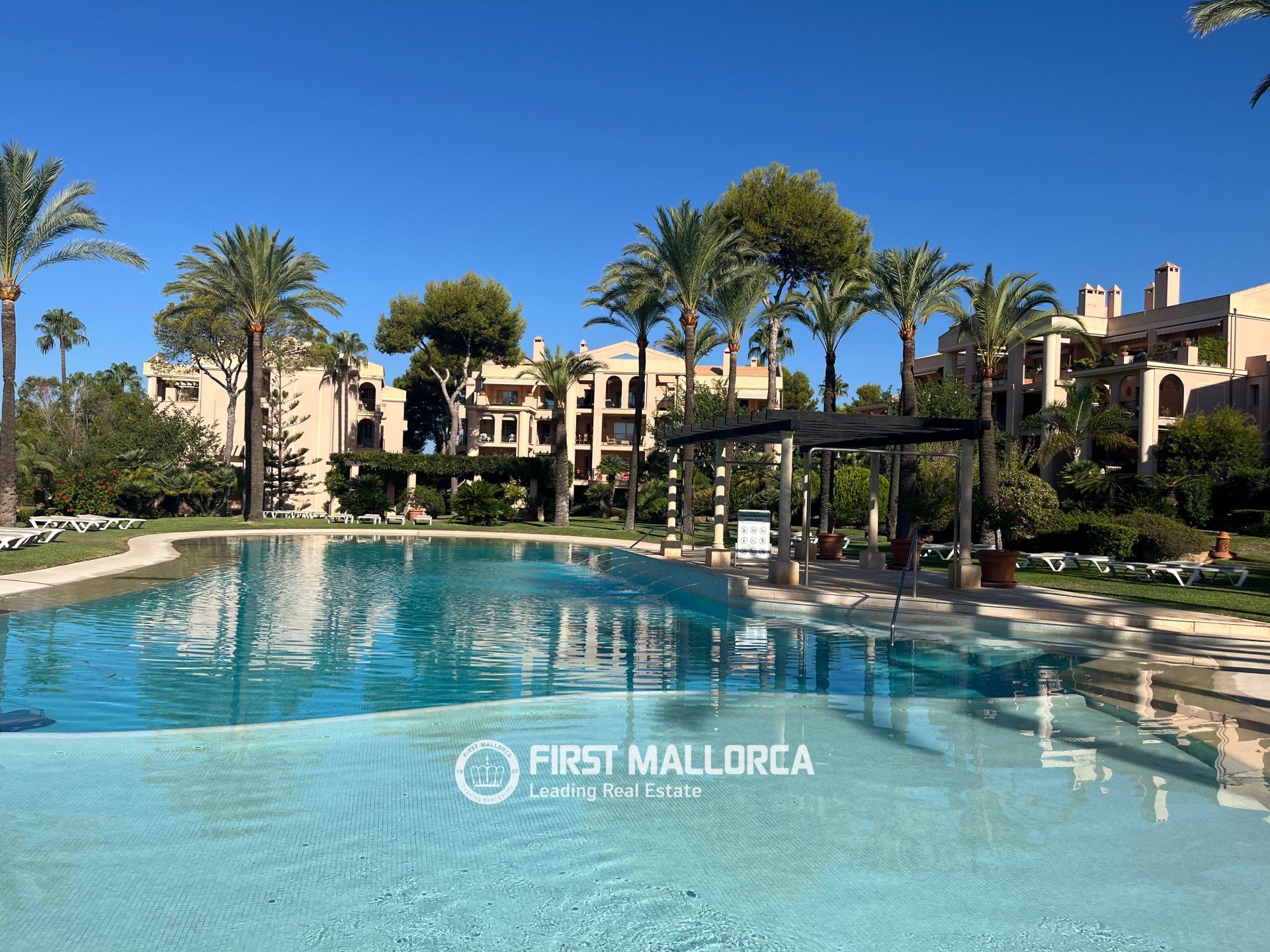Dzīvoklis Santa Ponsa, Mallorca, Spānijā 3 istabas, 170 m2 Nr. 194489