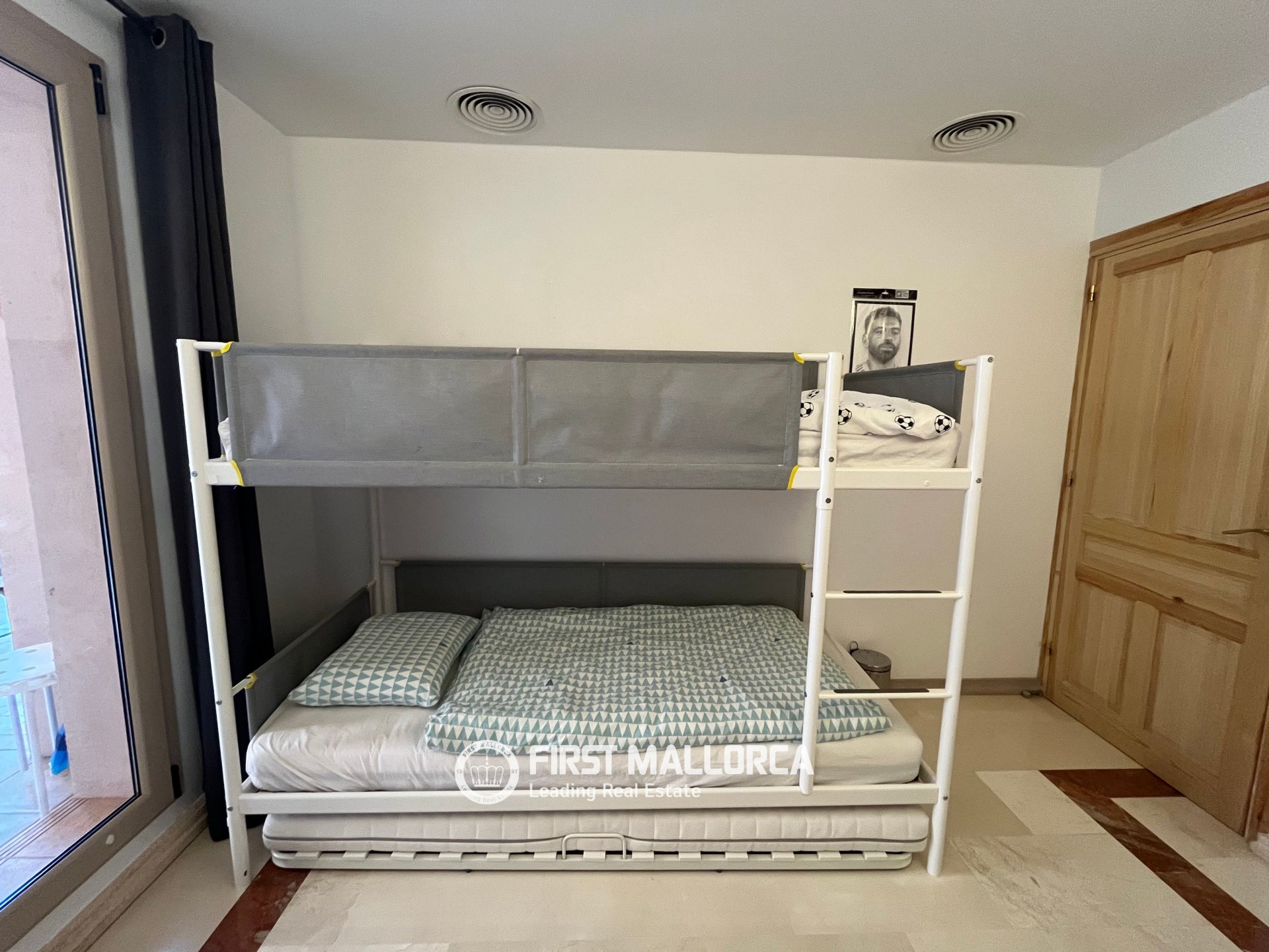 Dzīvoklis Santa Ponsa, Mallorca, Spānijā 3 istabas, 170 m2 Nr. 194489