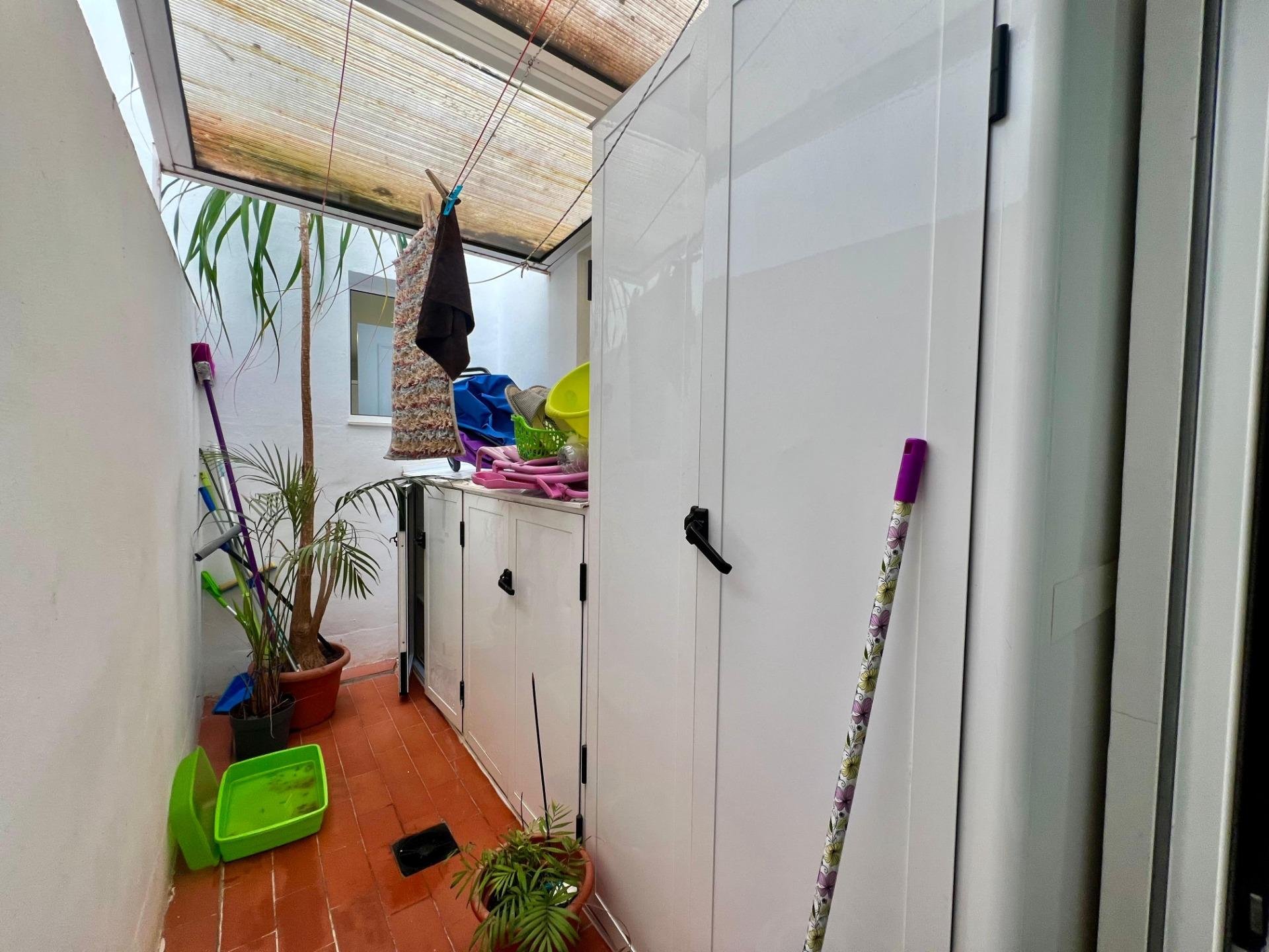 Apartamento en Torrevieja, Alicante, España 1 dormitorio, 63 m2 No. 196655