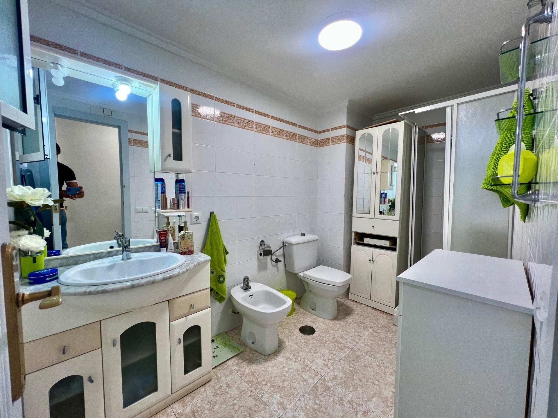 Apartamento en Torrevieja, Alicante, España 1 dormitorio, 63 m2 No. 196655