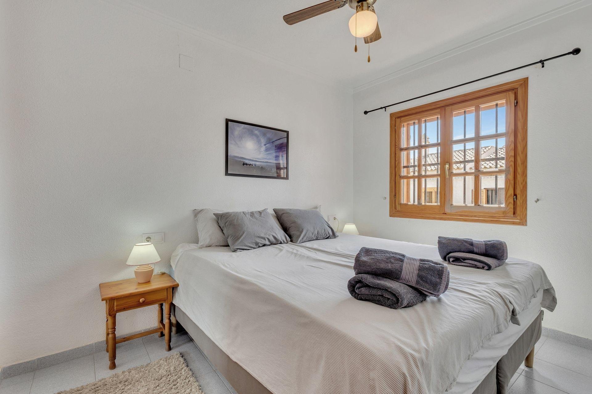 Apartamento en Torrevieja, Alicante, España 55 m2 No. 196658