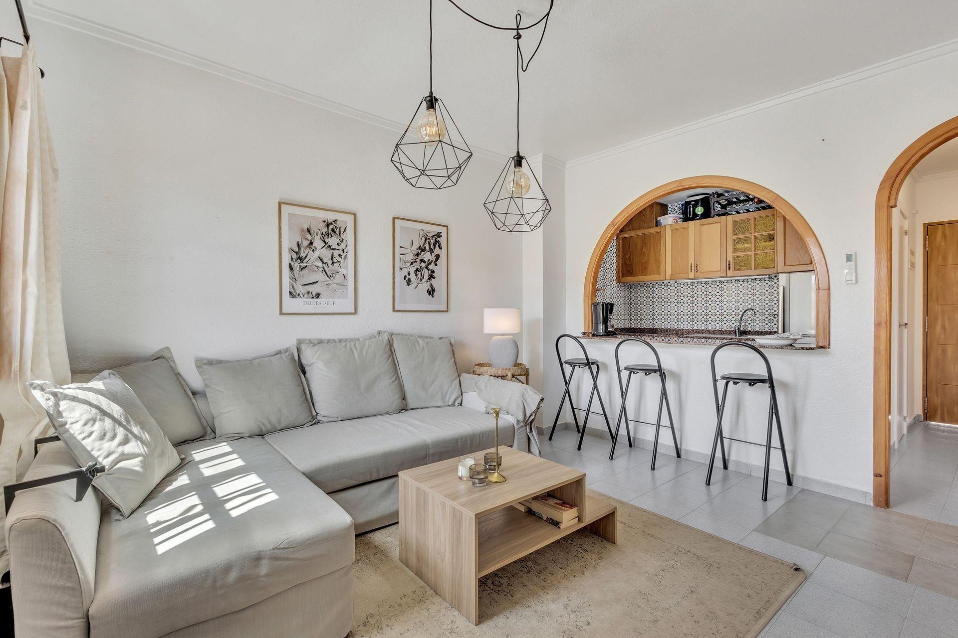 Apartamento en Torrevieja, Alicante, España 55 m2 No. 196658
