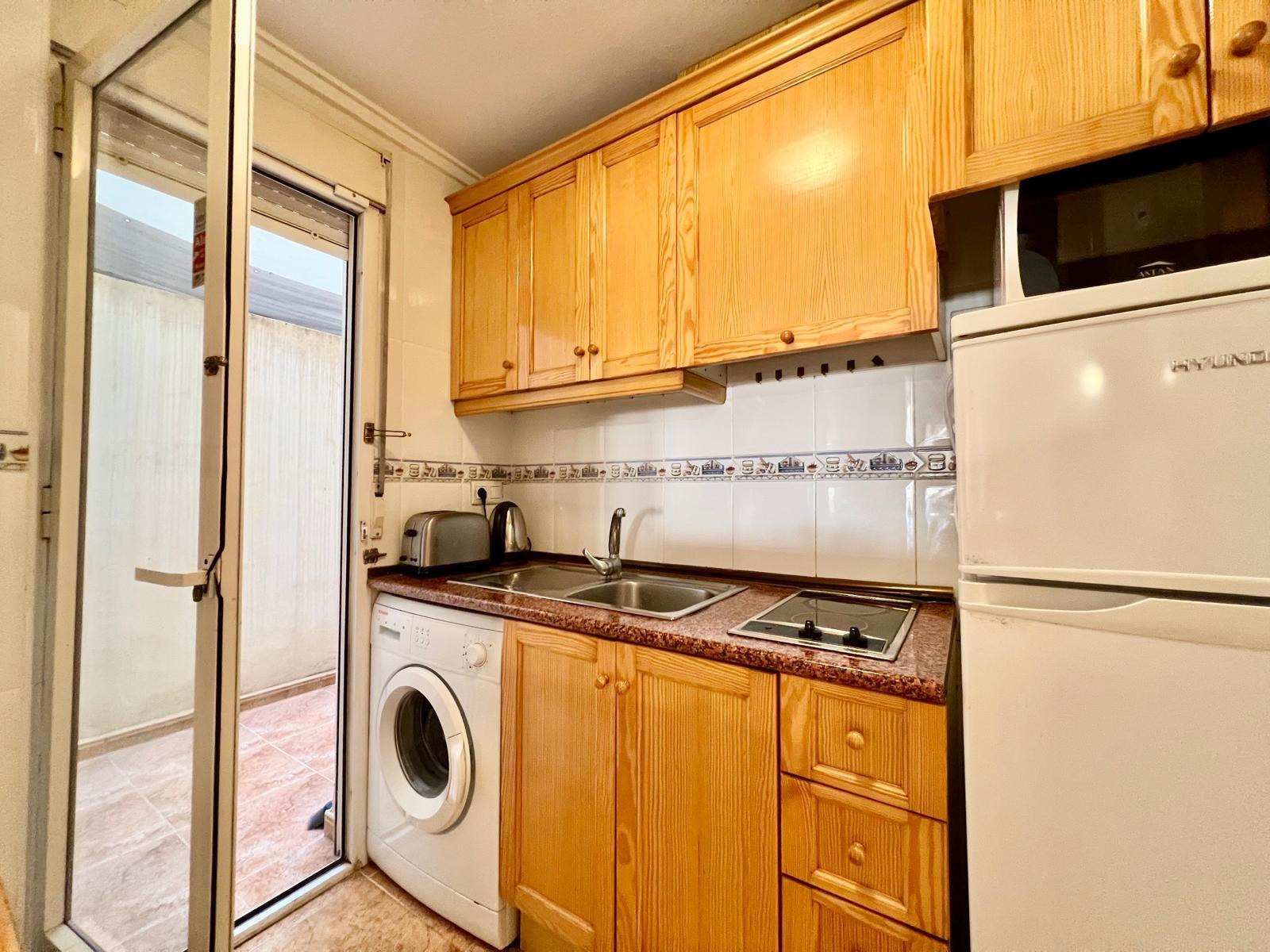 Huoneisto Torrevieja, Alicante, Espanja 1 makuuhuone, 45 m2 No. 196654