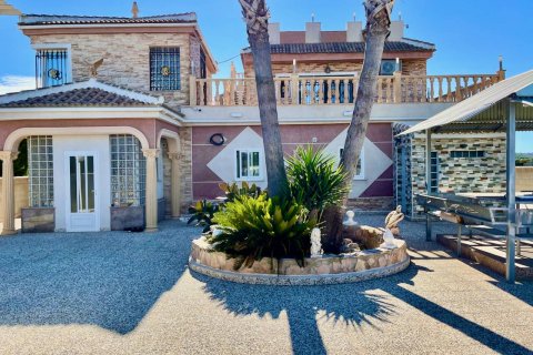 Huvila Guardamar del Segura, Alicante, Espanja 6 makuuhuonetta, 450 m2 No. 135705