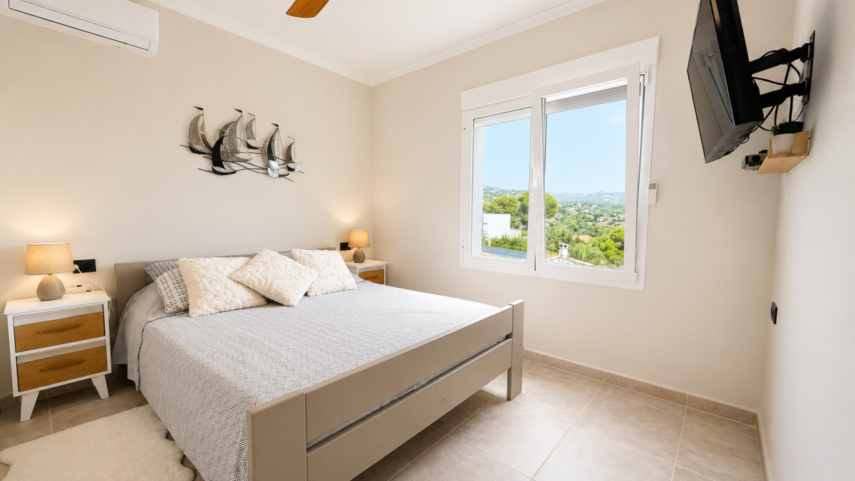 Villa a Benissa, Alicante, Spagna 5 camere da letto, 350 mq. N° 191859