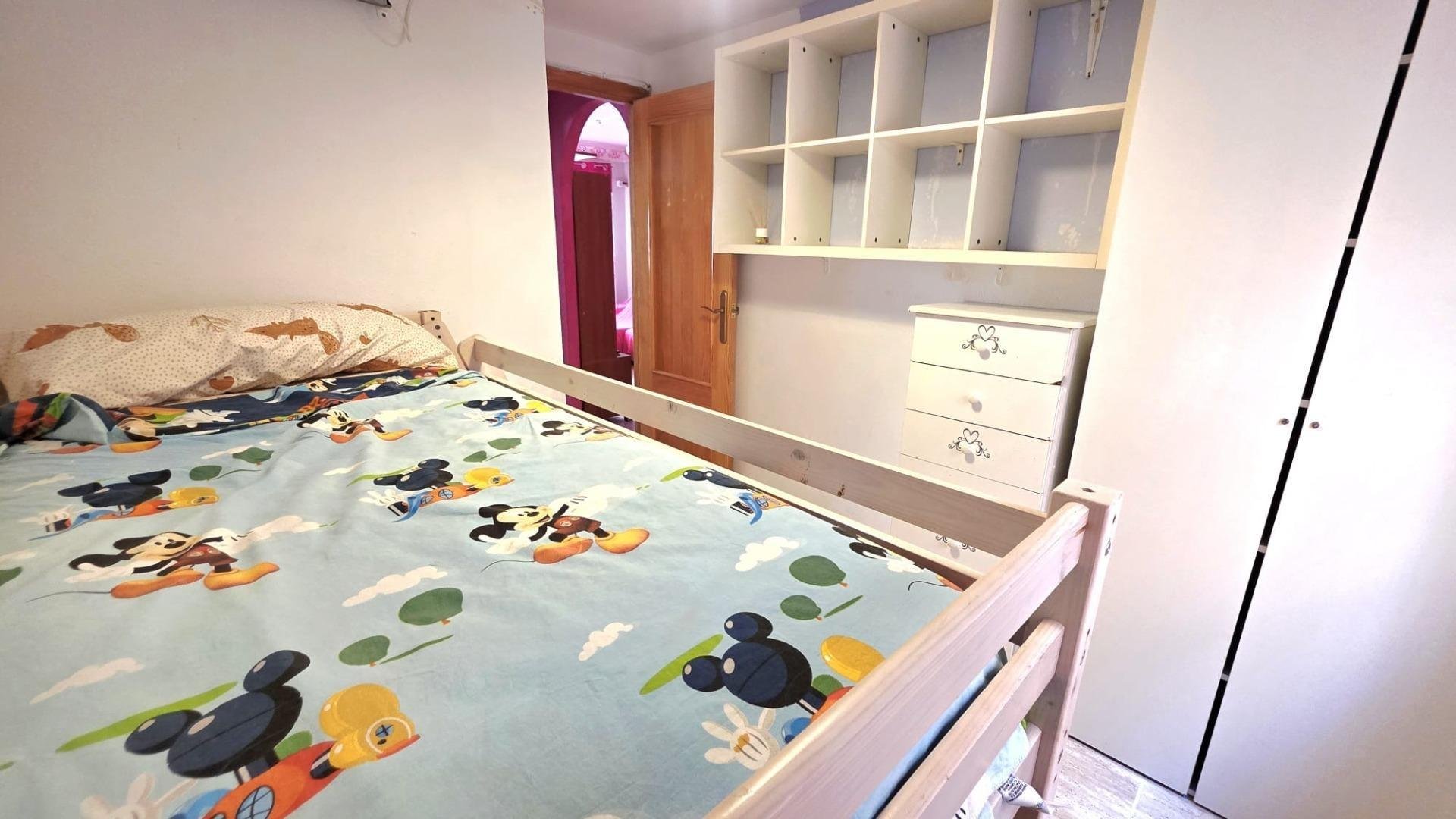 Appartamento a Torrevieja, Alicante, Spagna 2 camere da letto, 60 mq. N° 184373