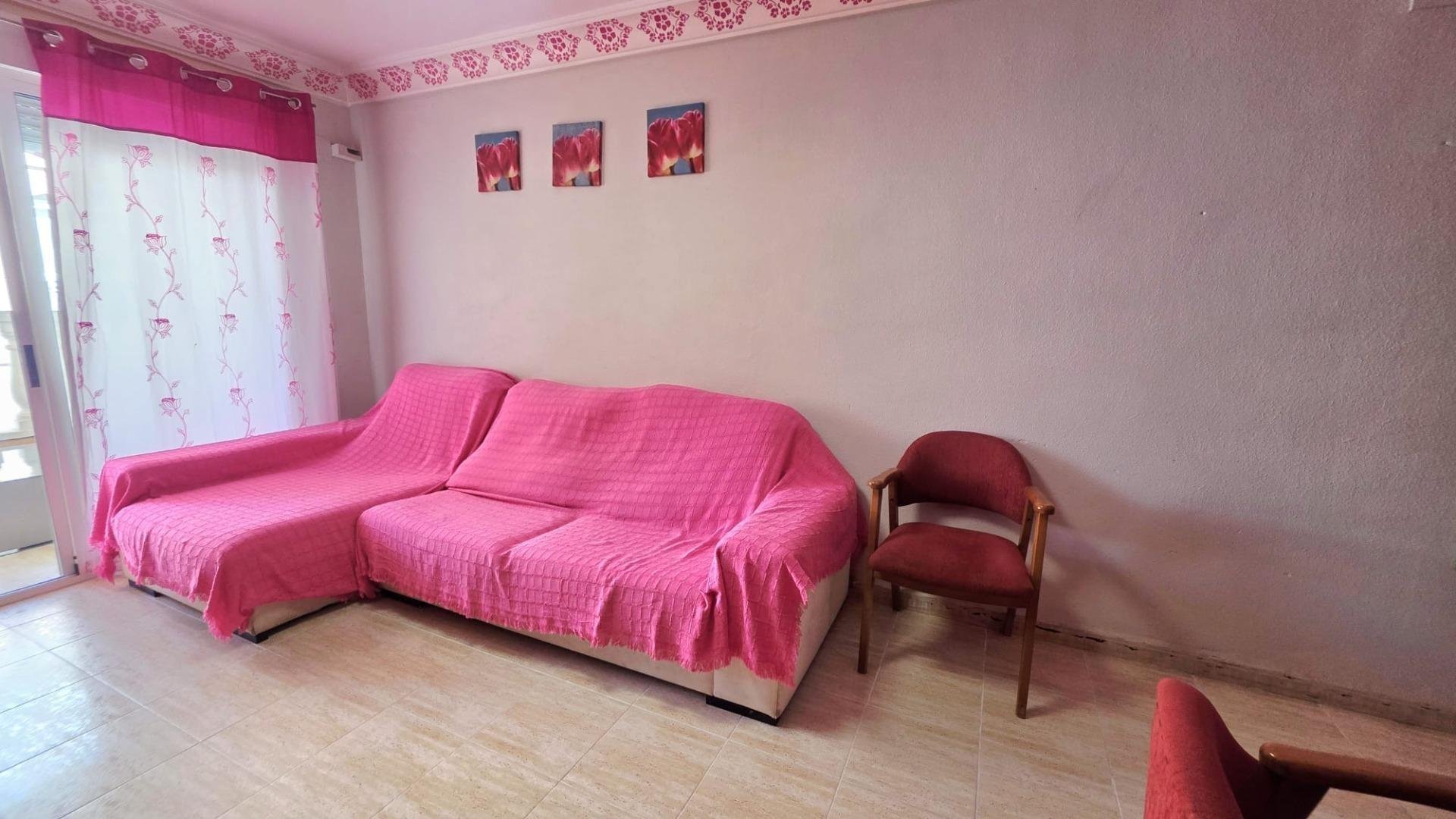 Appartamento a Torrevieja, Alicante, Spagna 2 camere da letto, 60 mq. N° 184373