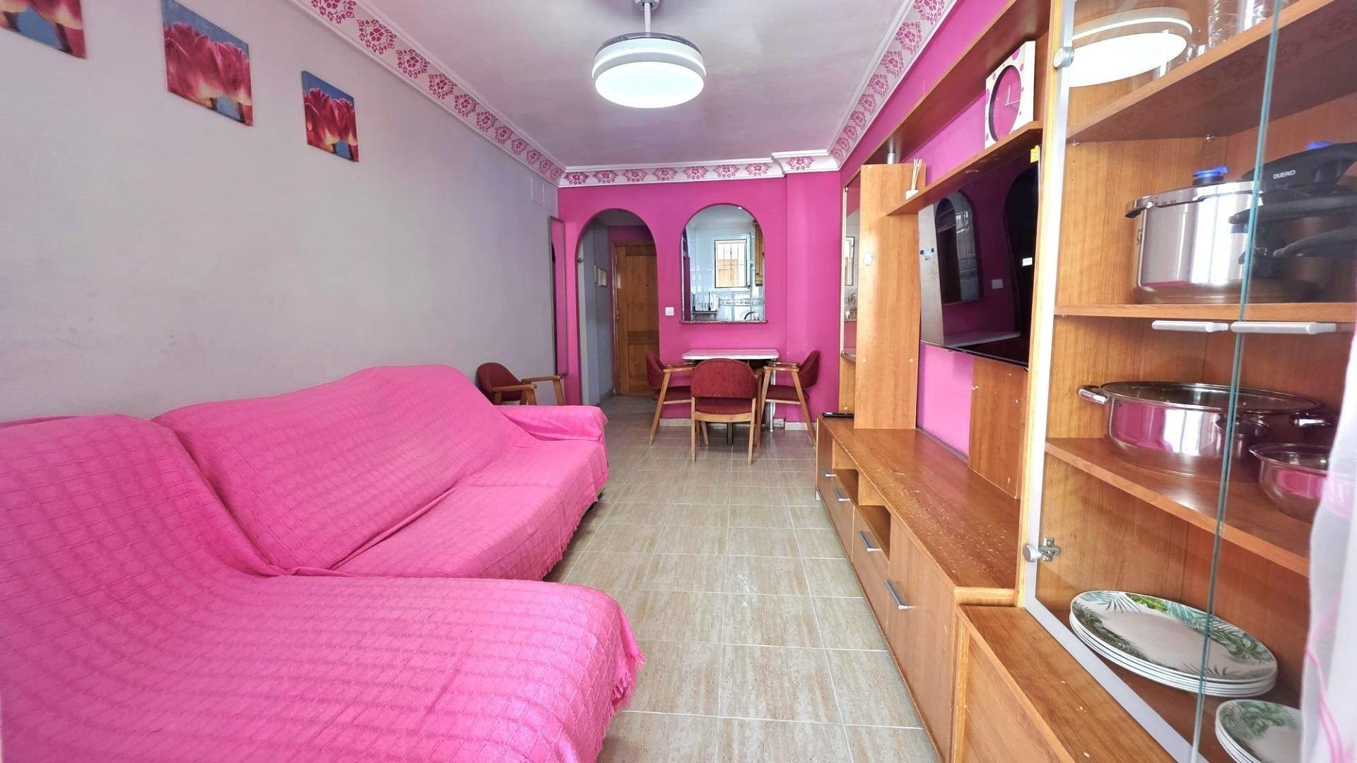 Appartamento a Torrevieja, Alicante, Spagna 2 camere da letto, 60 mq. N° 184373