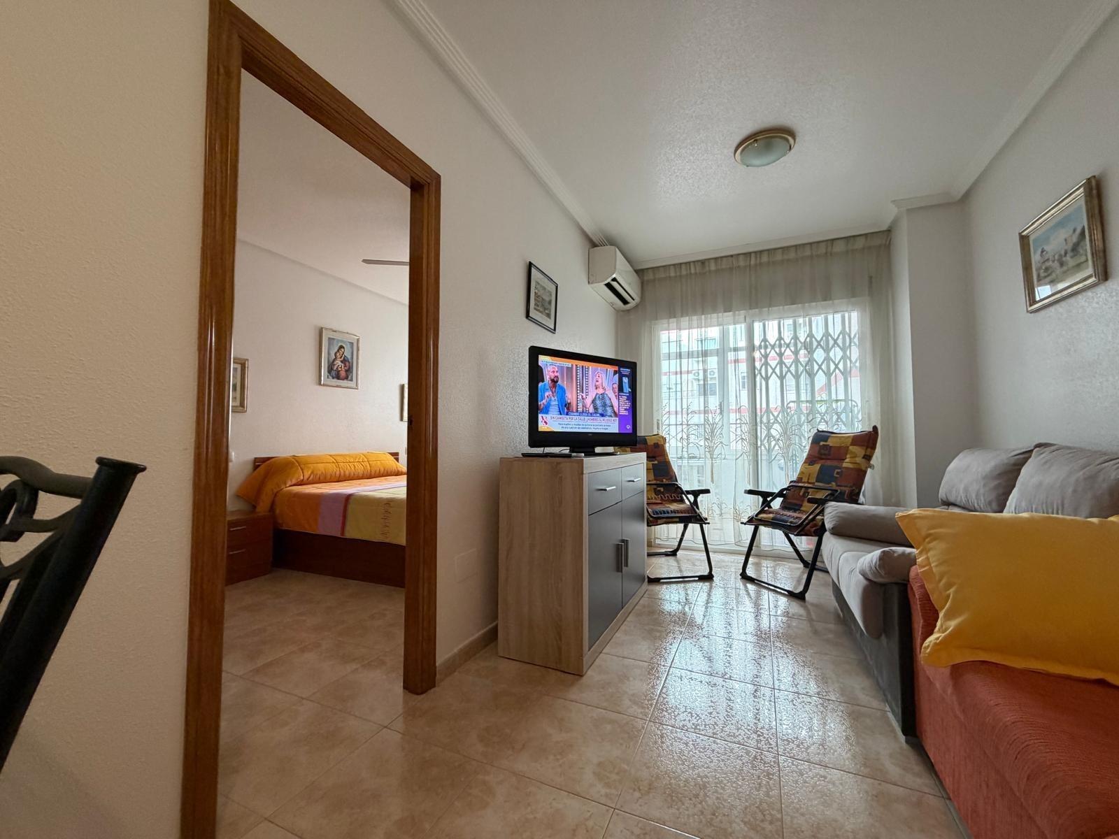 Apartment à Torrevieja, Alicante, Espagne 1 chambre, 43 m2 No. 184377