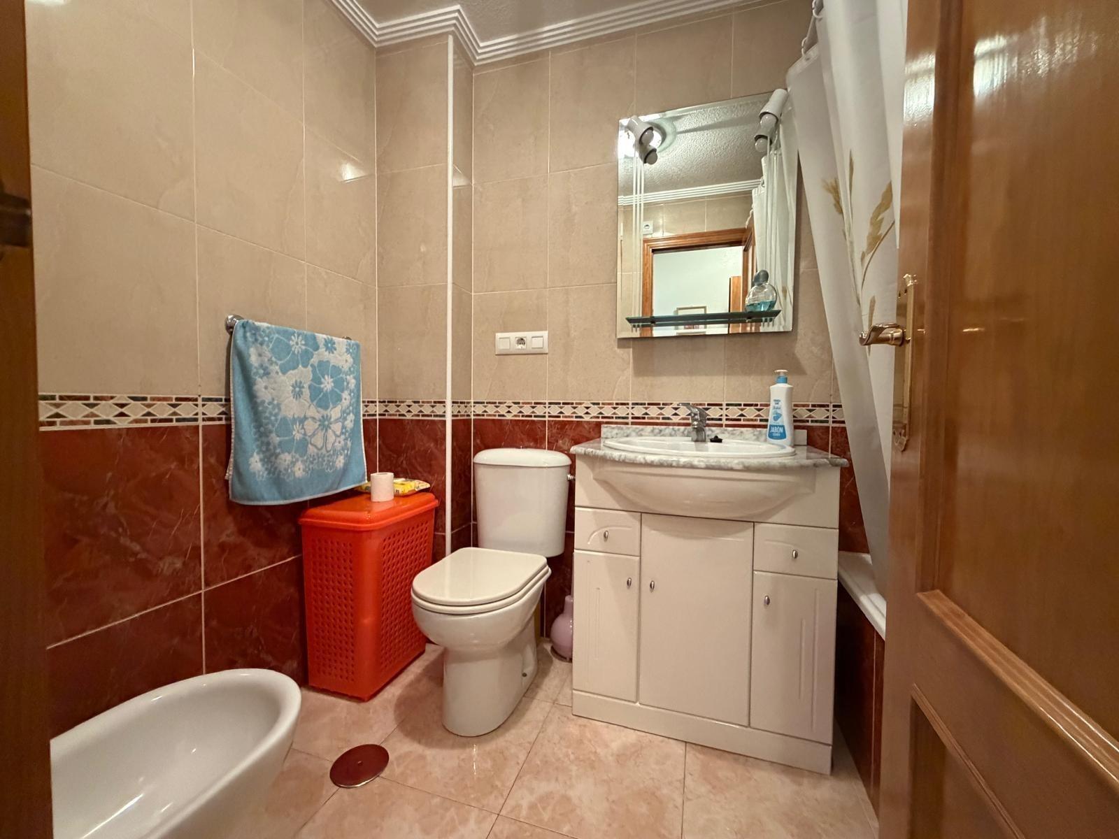 Apartment à Torrevieja, Alicante, Espagne 1 chambre, 43 m2 No. 184377