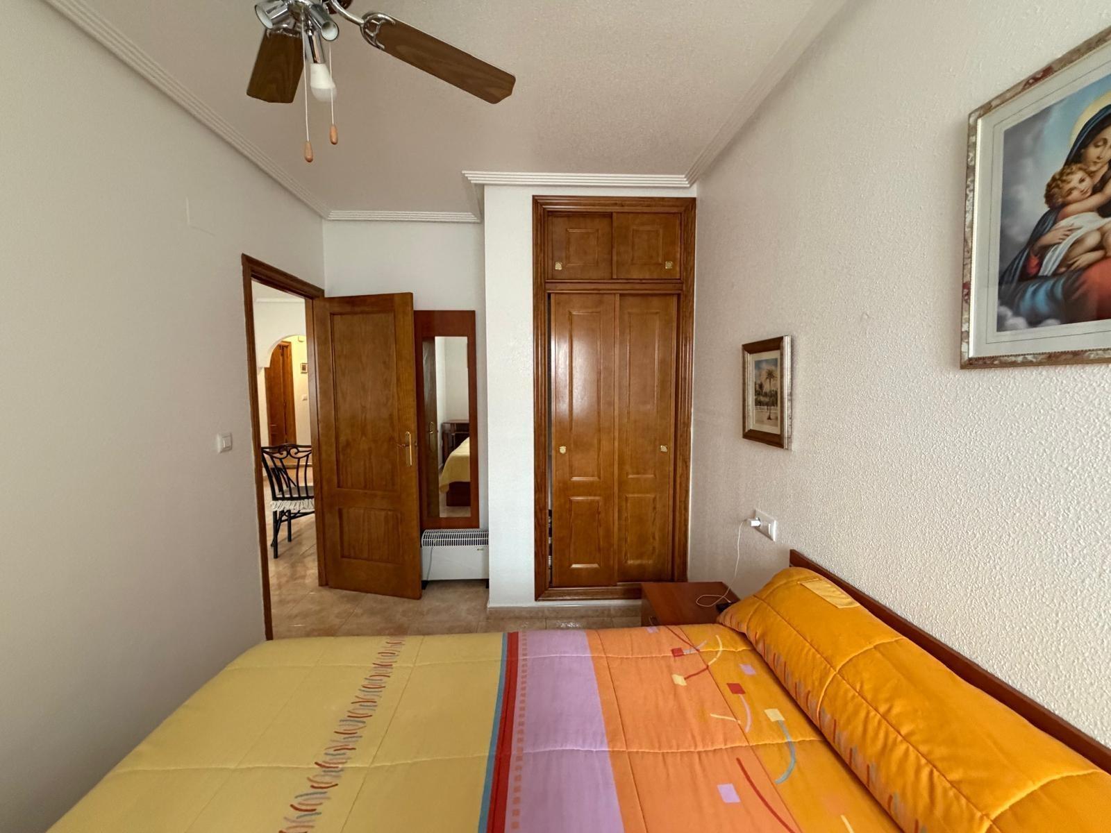 Apartment à Torrevieja, Alicante, Espagne 1 chambre, 43 m2 No. 184377