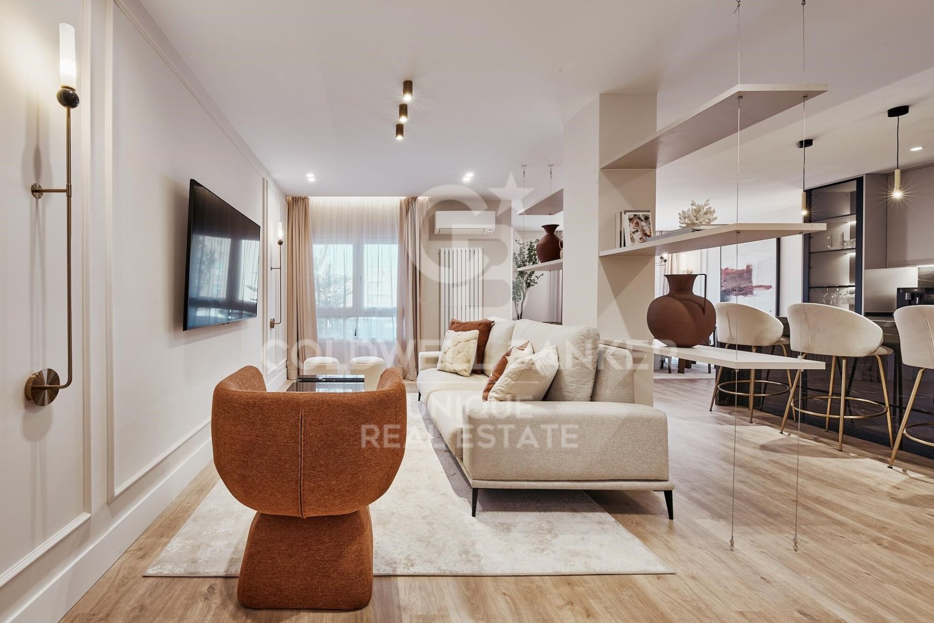 Apartment à Madrid, Espagne 3 chambres, 180 m2 No. 158296
