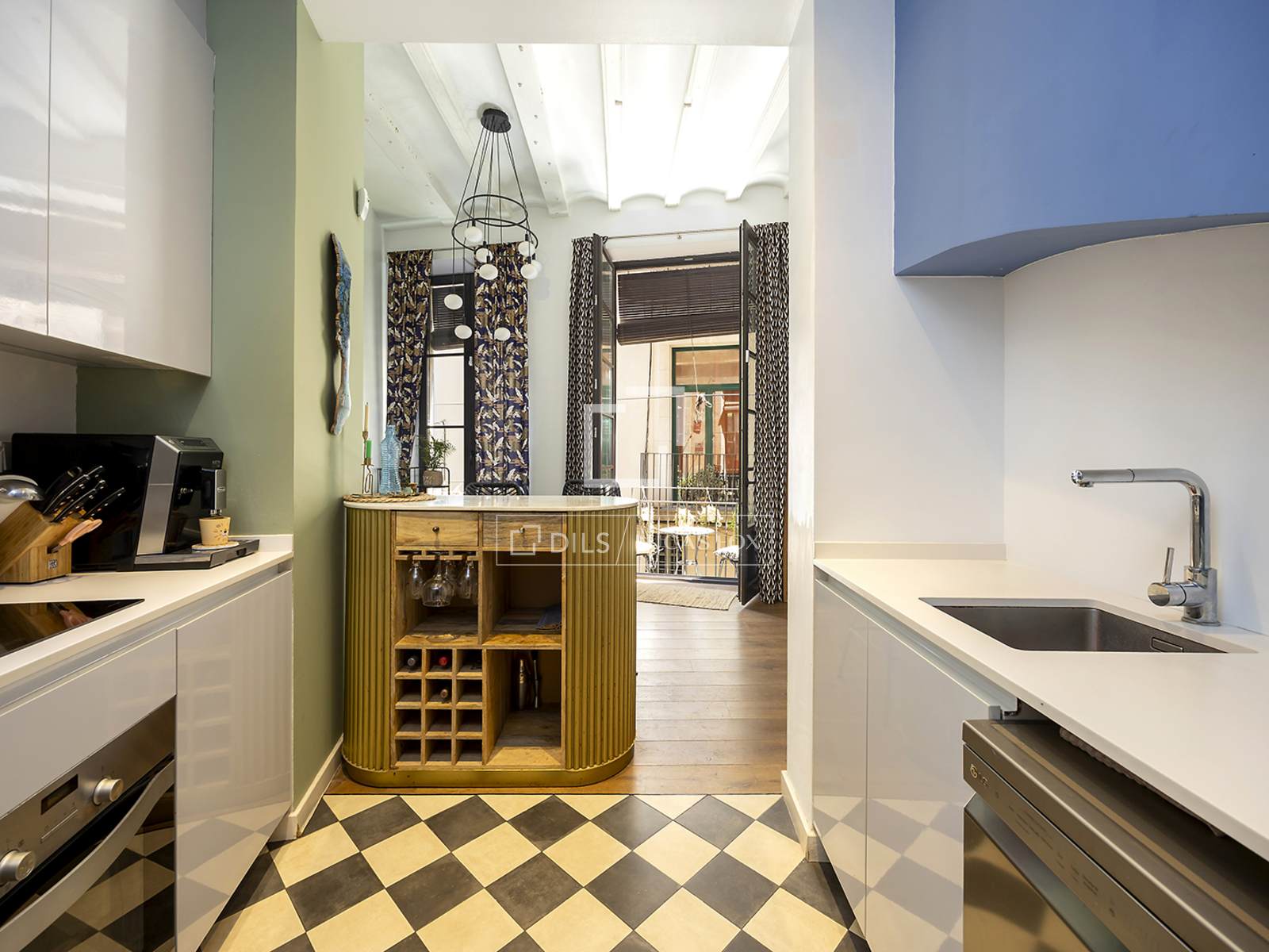Dzīvoklis Barcelona, Spānijā 1 istaba, 70 m2 Nr. 192668