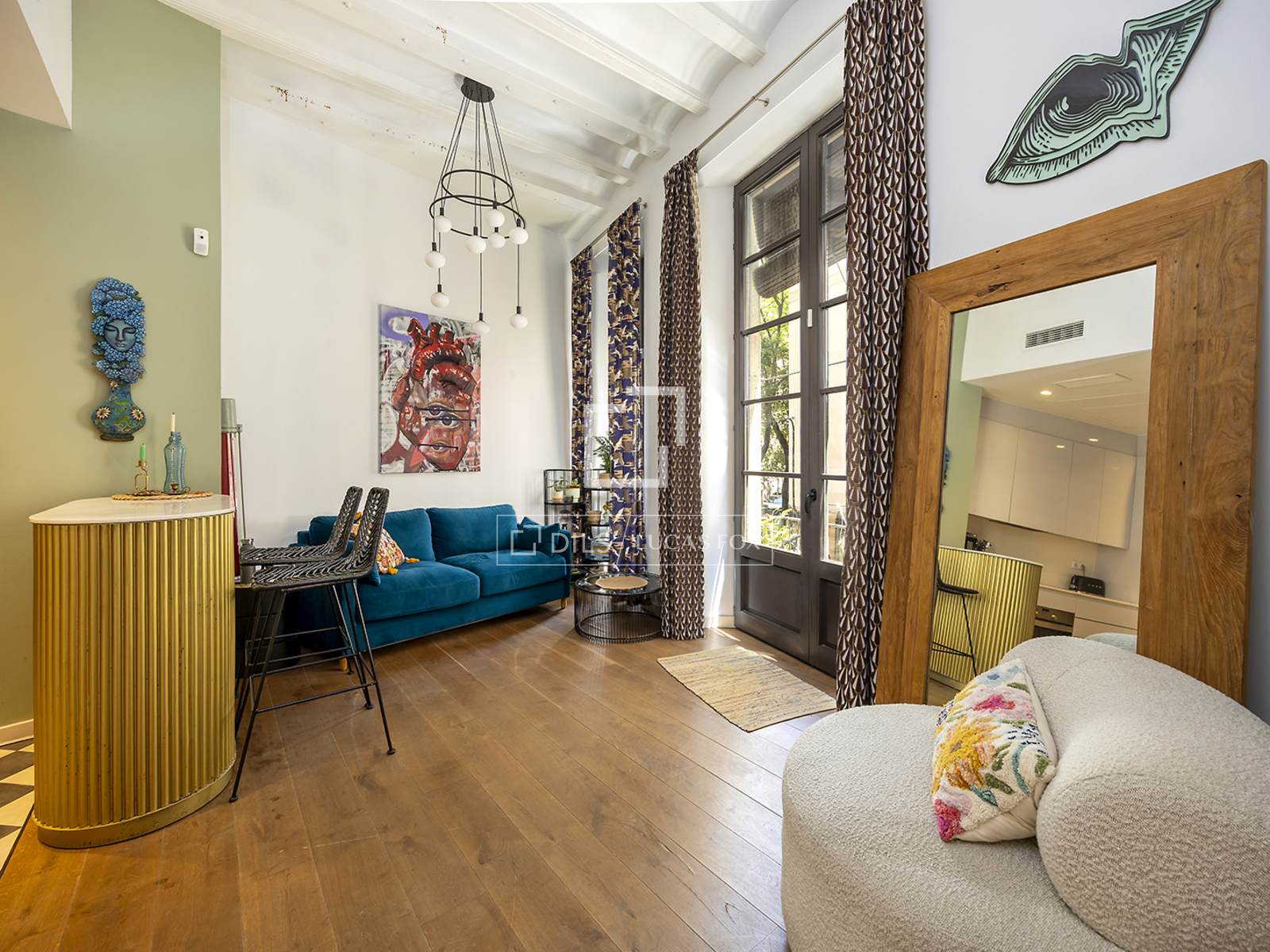 Dzīvoklis Barcelona, Spānijā 1 istaba, 70 m2 Nr. 192668