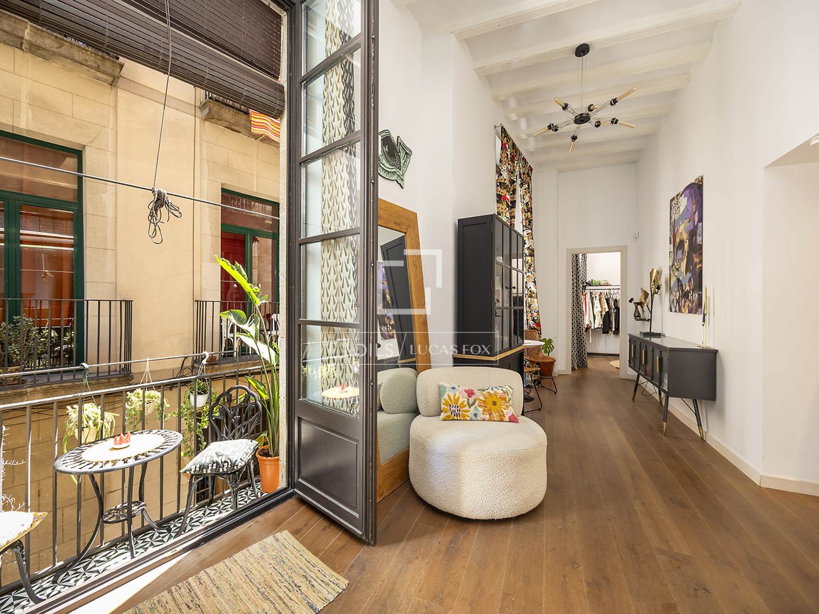 Dzīvoklis Barcelona, Spānijā 1 istaba, 70 m2 Nr. 192668