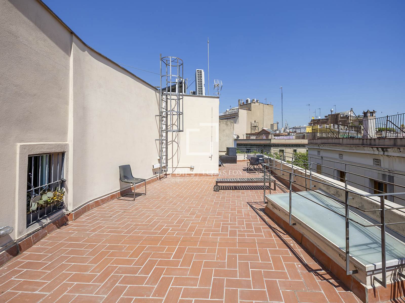 Dzīvoklis Barcelona, Spānijā 1 istaba, 70 m2 Nr. 192668