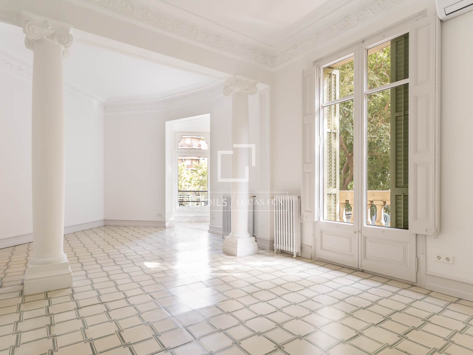 Huoneisto Barcelona, Espanja 4 makuuhuonetta, 170 m2 No. 192836