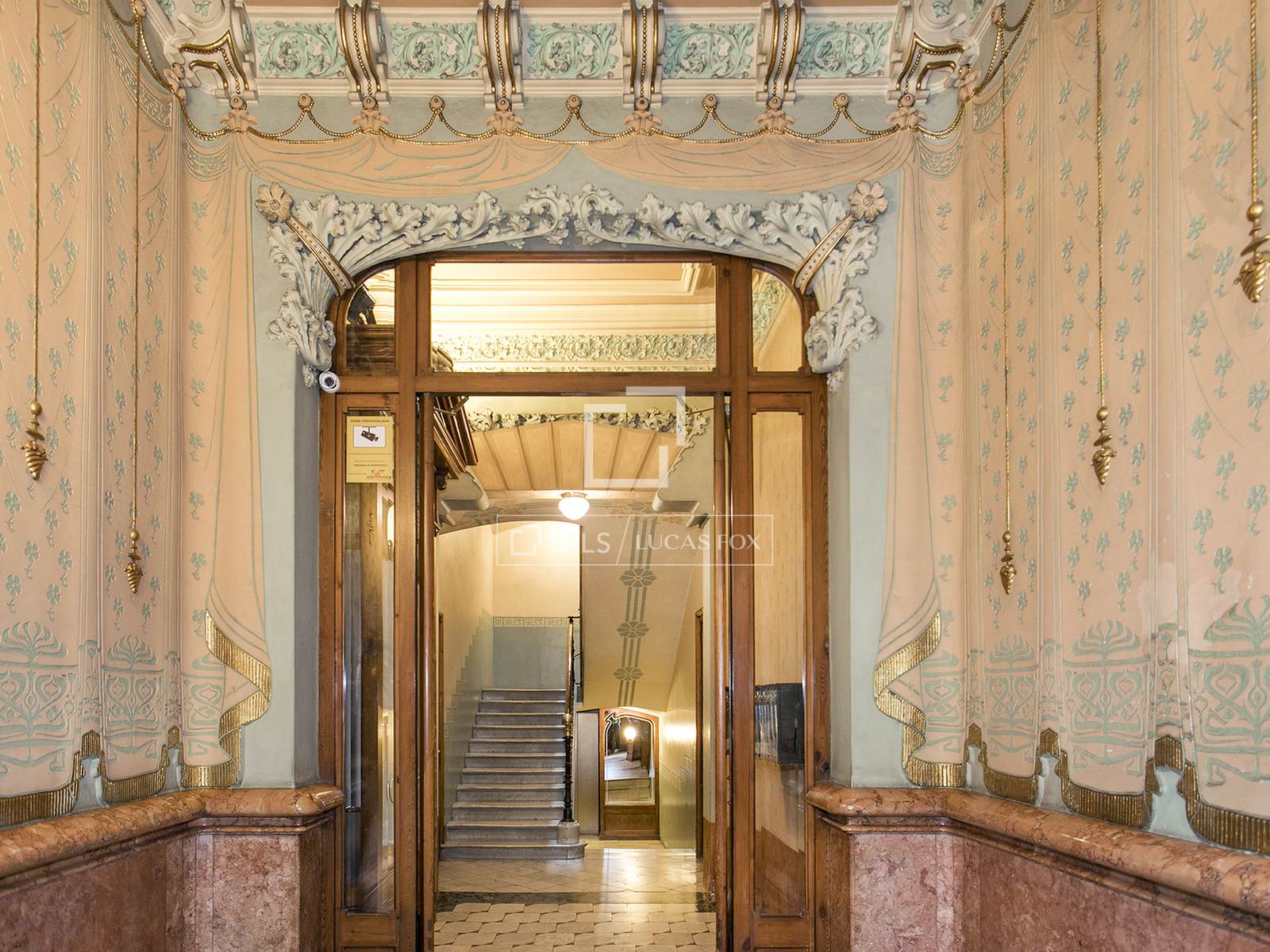 Wohnung in Barcelona, Spanien 5 Schlafzimmer, 203 m2 Nr. 192837