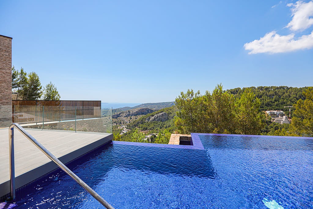 Villa in Mallorca, Spain 6 bedrooms, 500 sq.m. No. 147986