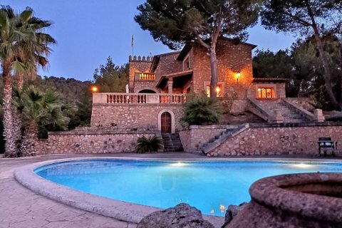 Huvila Cala Millor, Mallorca, Espanja 5 makuuhuonetta, 362 m2 No. 147984