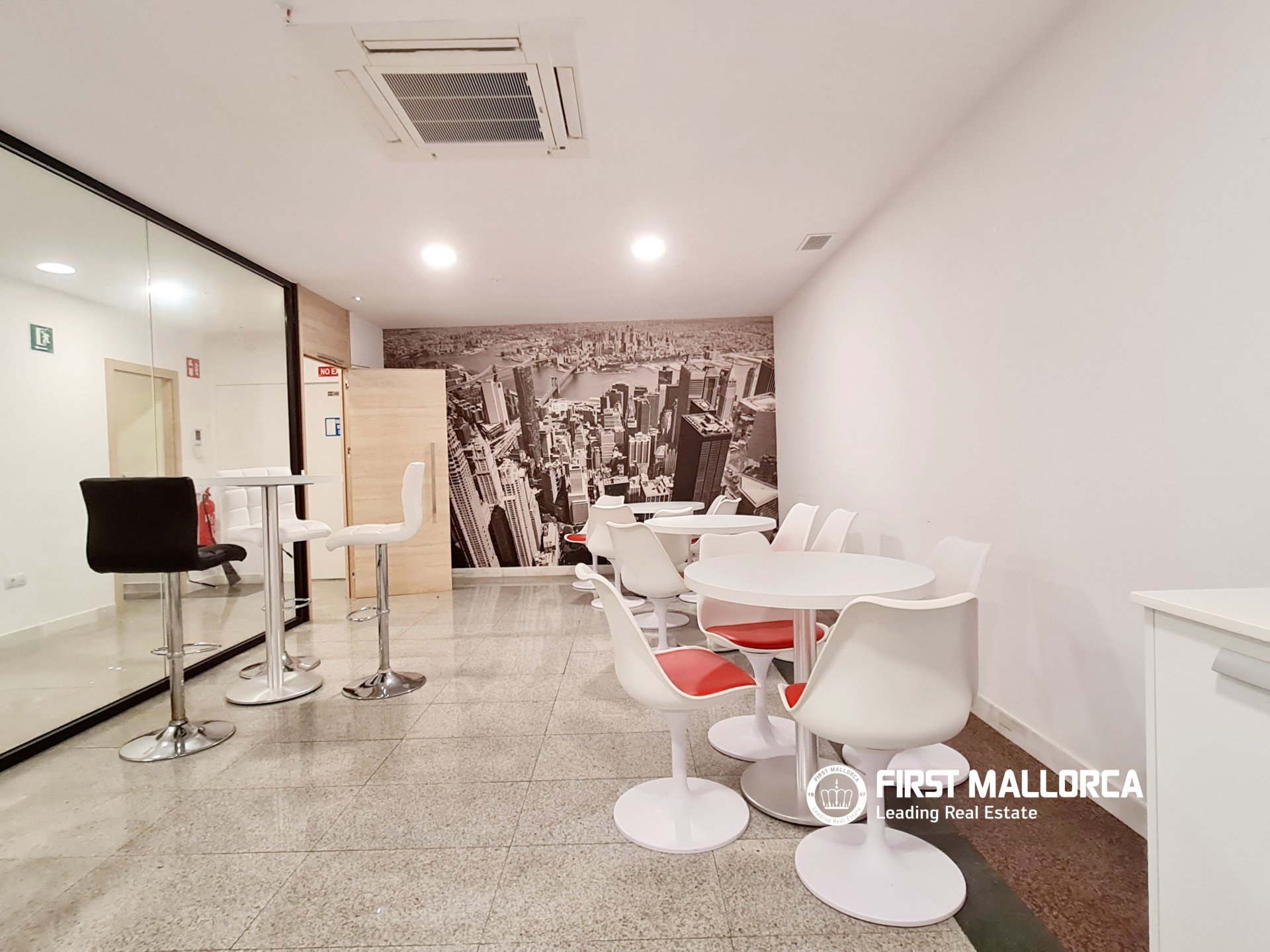 Komerciāls īpašums Palma de Majorca, Mallorca, Spānijā 427 m2 Nr. 195951