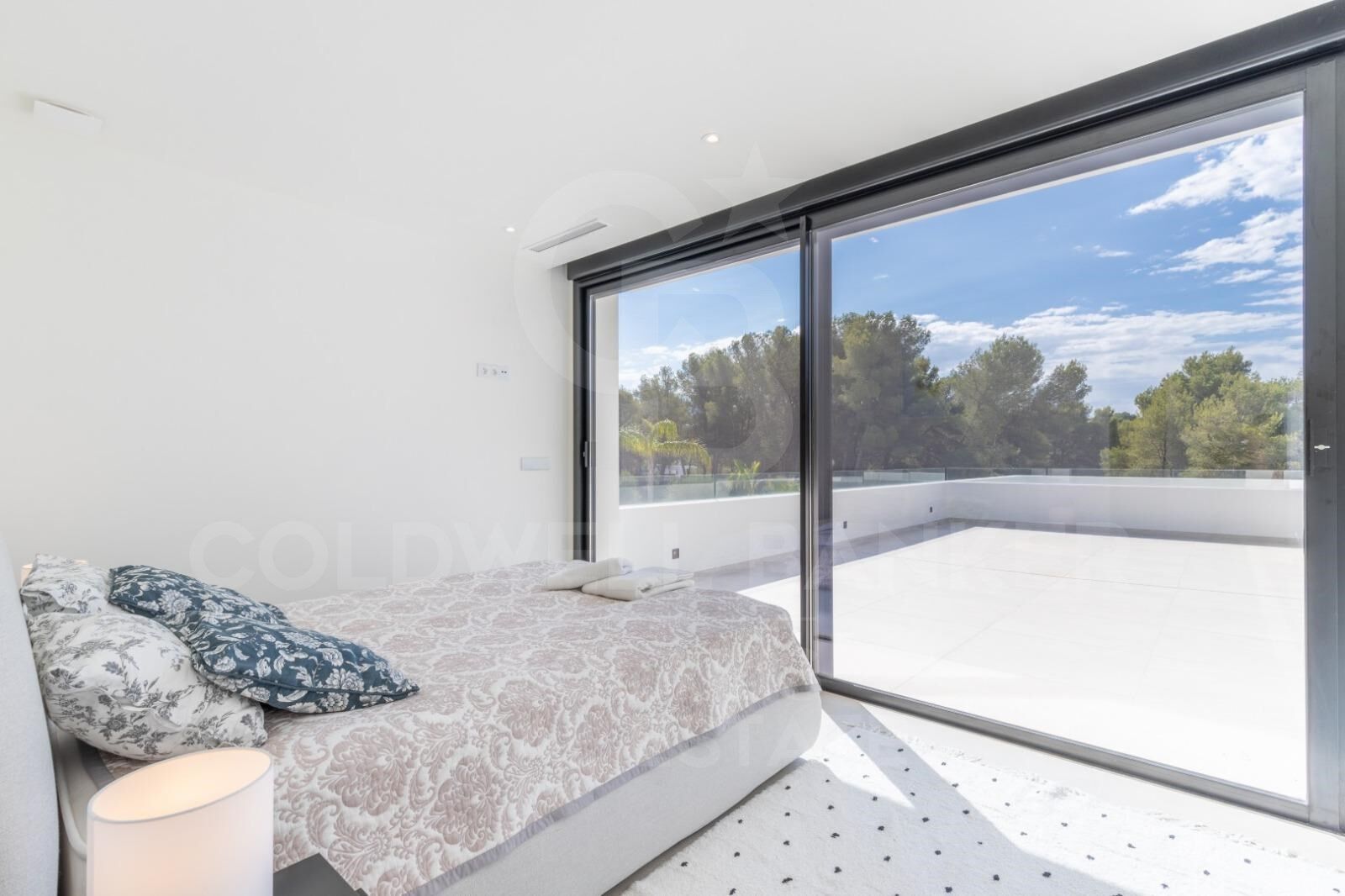 Villa in Javea, Alicante, Spain 3 bedrooms, 220 sq.m. No. 156982